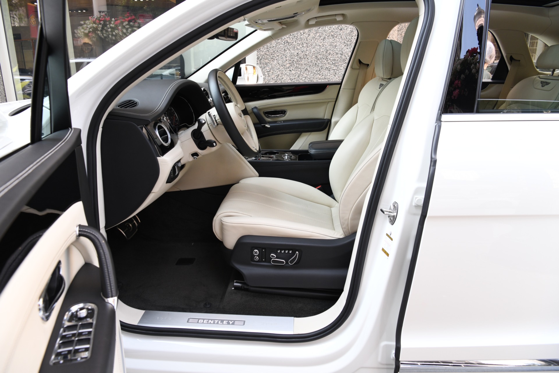 Used 2020 Bentley Bentayga V8 | St. Petersburg, FL