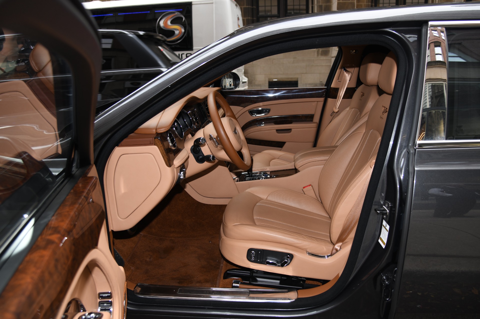 Used 2017 Bentley Mulsanne Extended Wheelbase Extended Wheelbase | St. Petersburg, FL