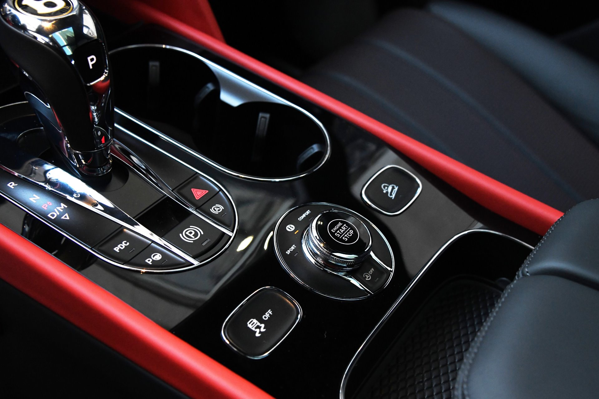 New 2020 Bentley Bentayga V8 Design Series | St. Petersburg, FL