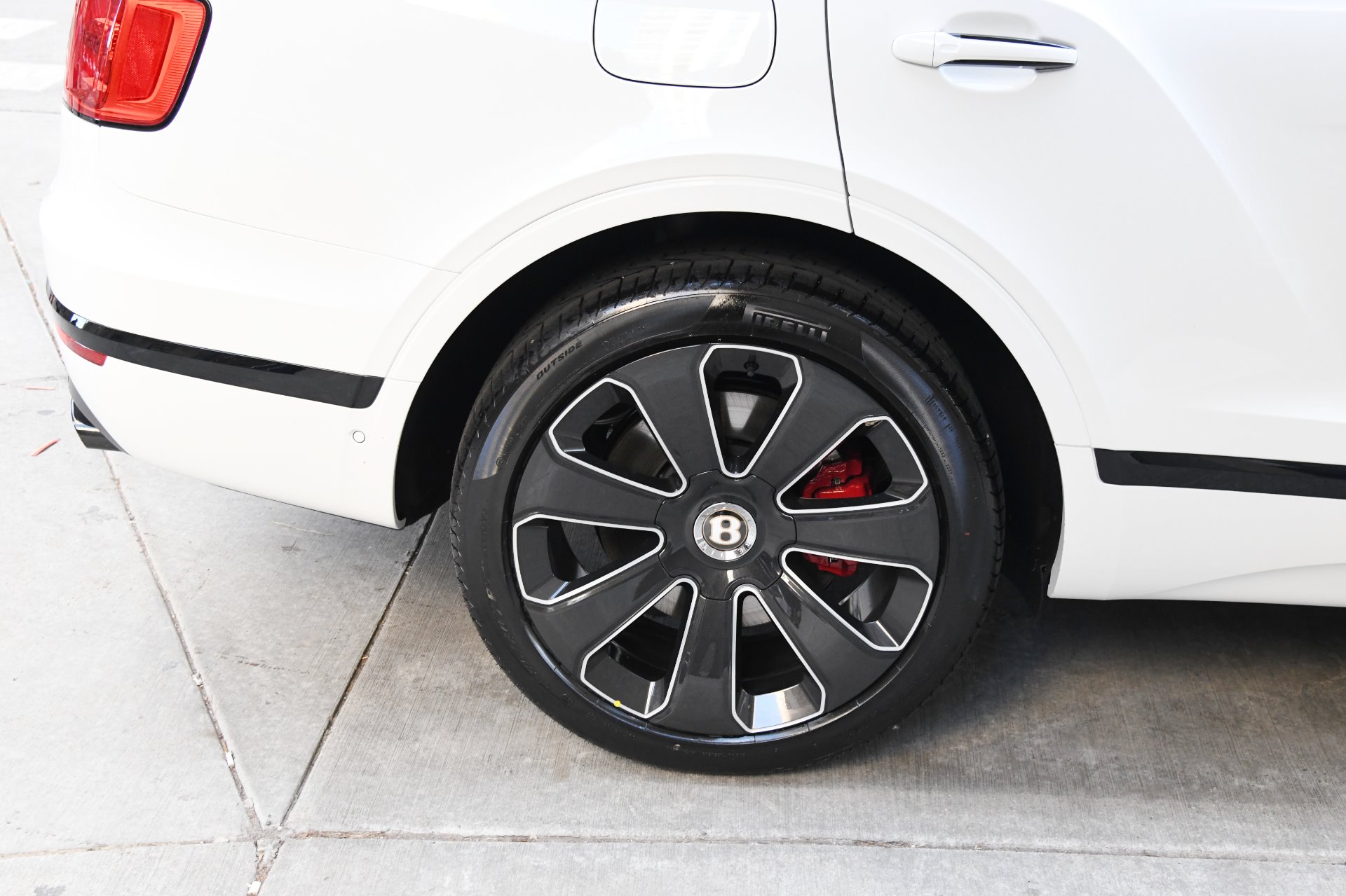 New 2020 Bentley Bentayga V8 Design Series | St. Petersburg, FL