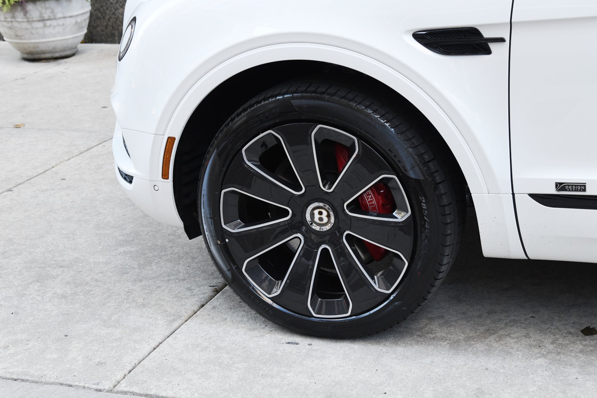 New 2020 Bentley Bentayga V8 Design Series | St. Petersburg, FL