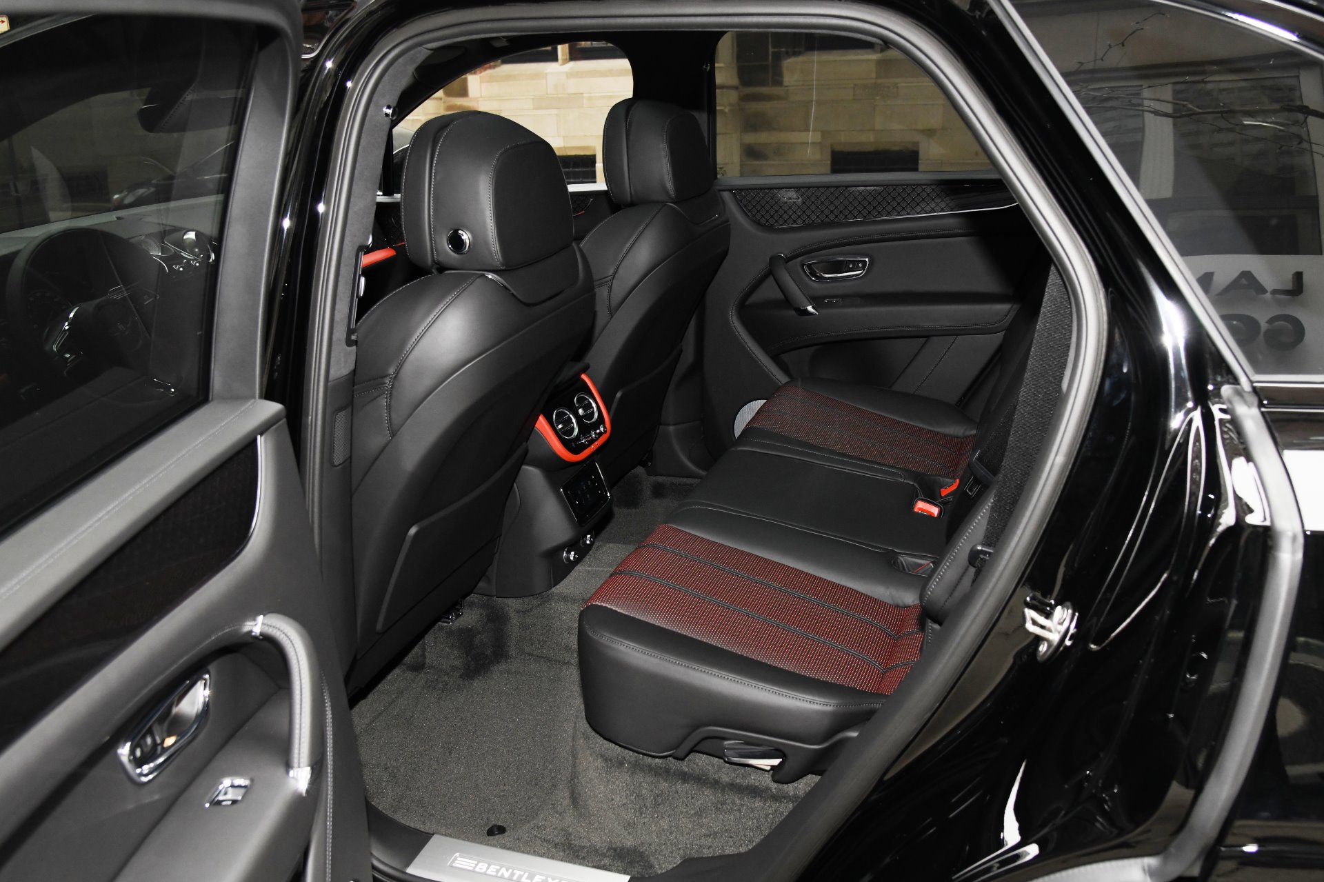 New 2020 Bentley Bentayga V8 Design Series | St. Petersburg, FL