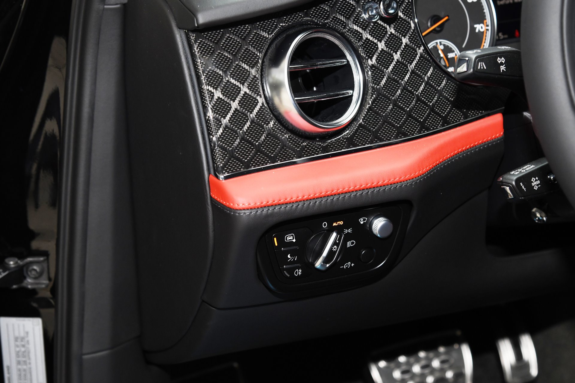 New 2020 Bentley Bentayga V8 Design Series | St. Petersburg, FL
