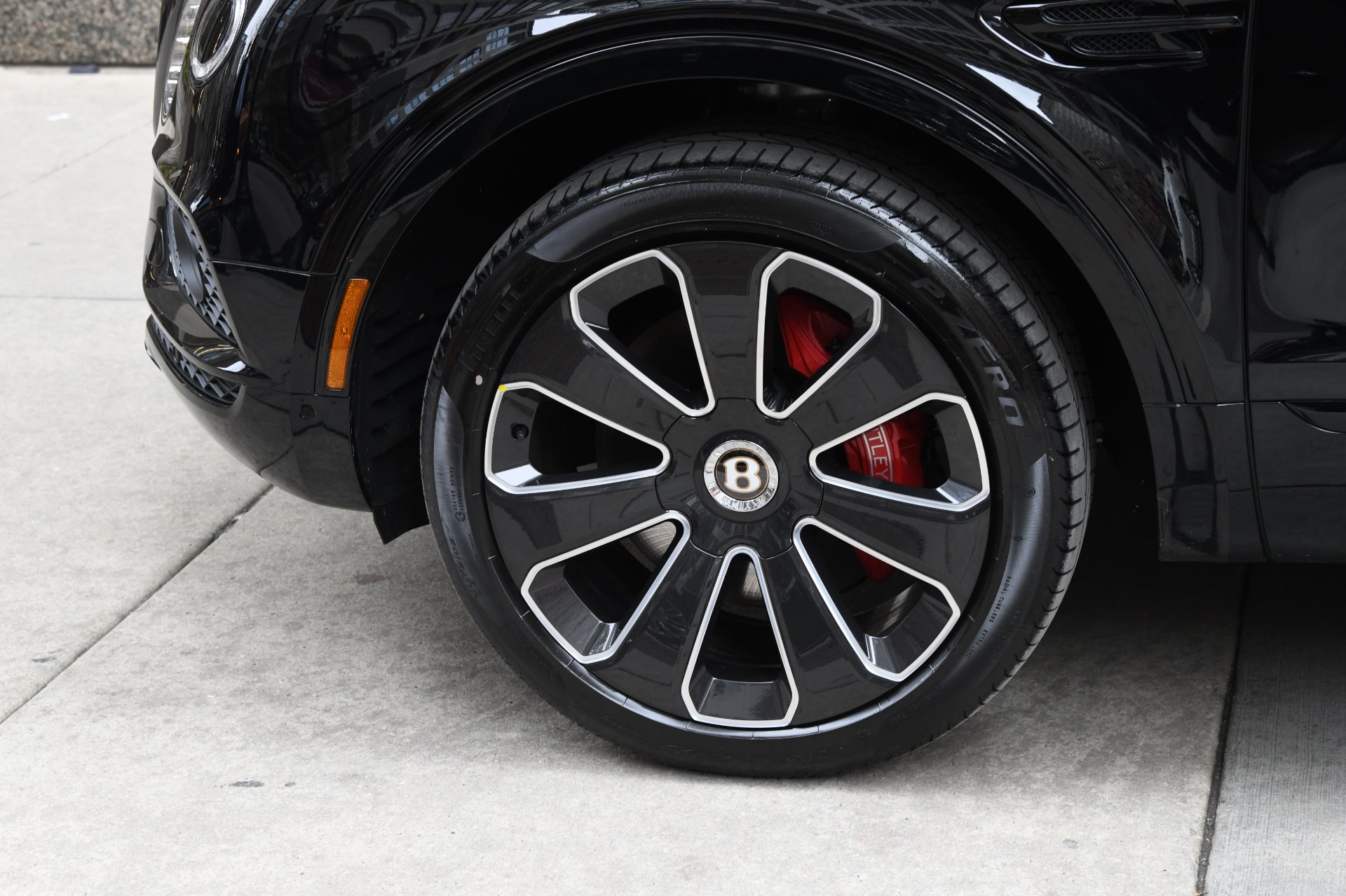 New 2020 Bentley Bentayga V8 Design Series | St. Petersburg, FL