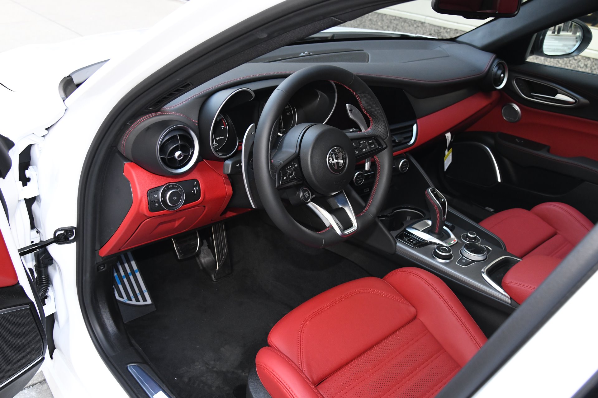 New 2020 Alfa Romeo Giulia TI SPORT Ti | St. Petersburg, FL