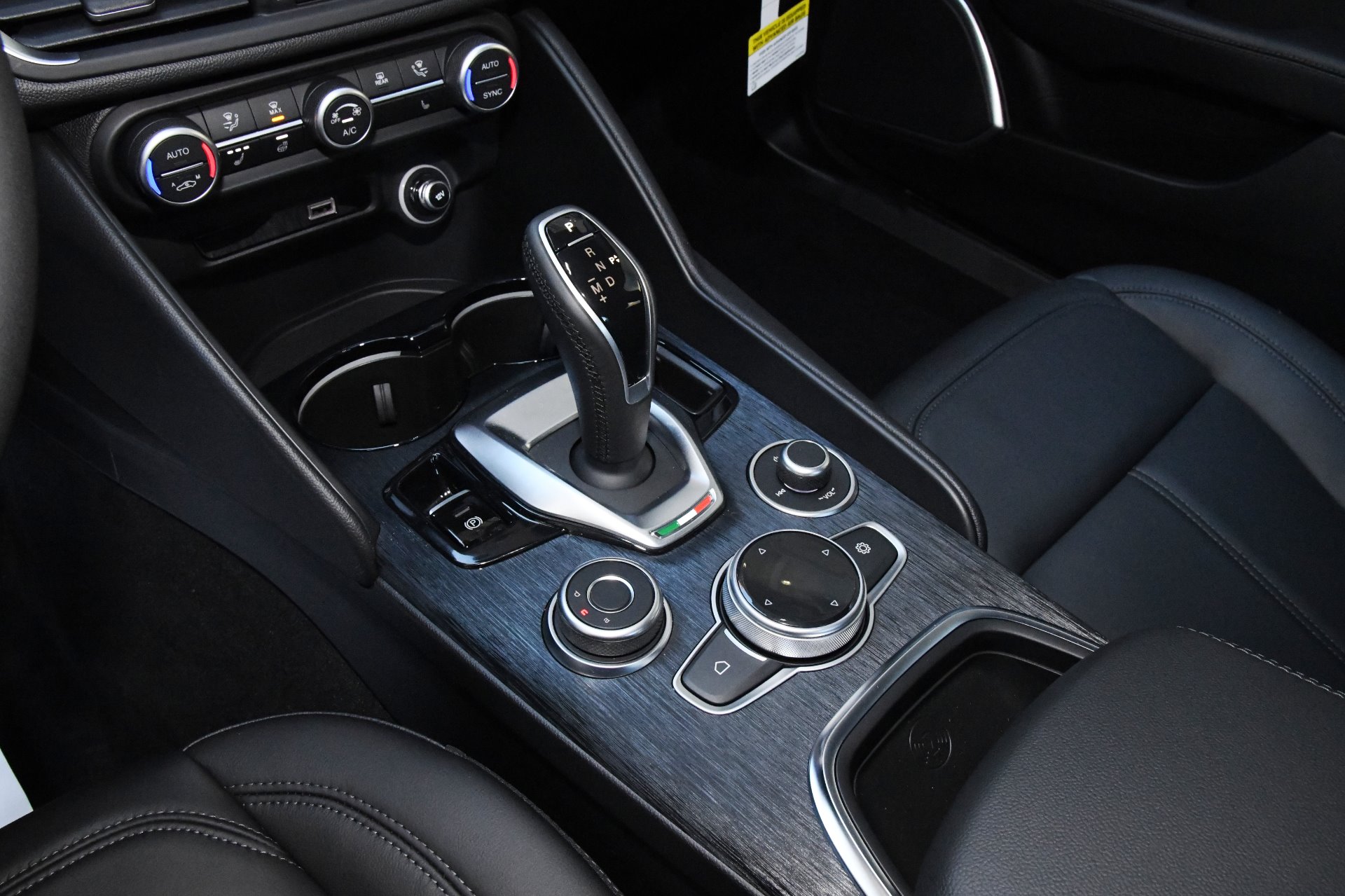 New 2020 Alfa Romeo Giulia | St. Petersburg, FL
