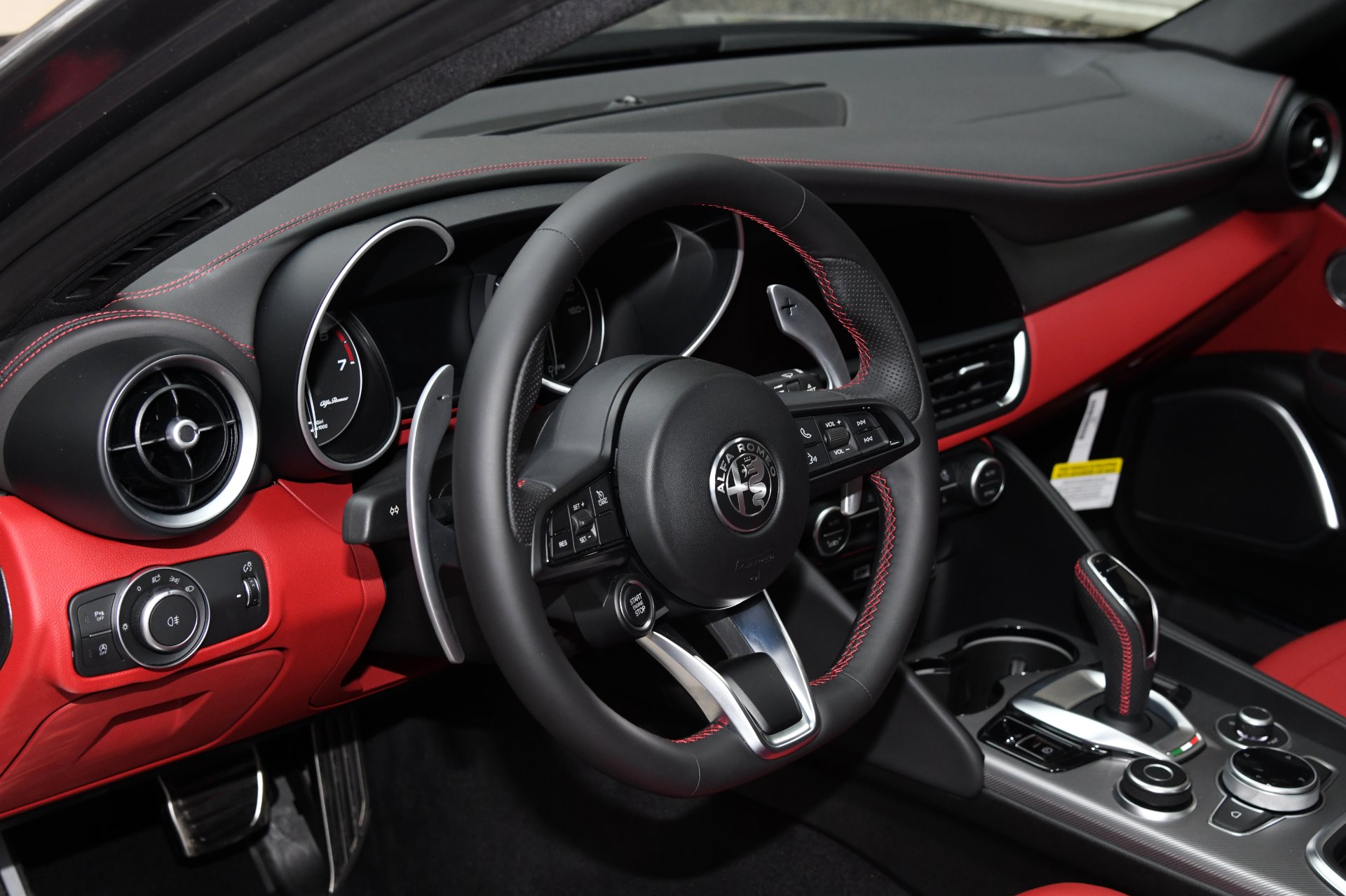 New 2020 Alfa Romeo Giulia TI SPORT Ti | St. Petersburg, FL