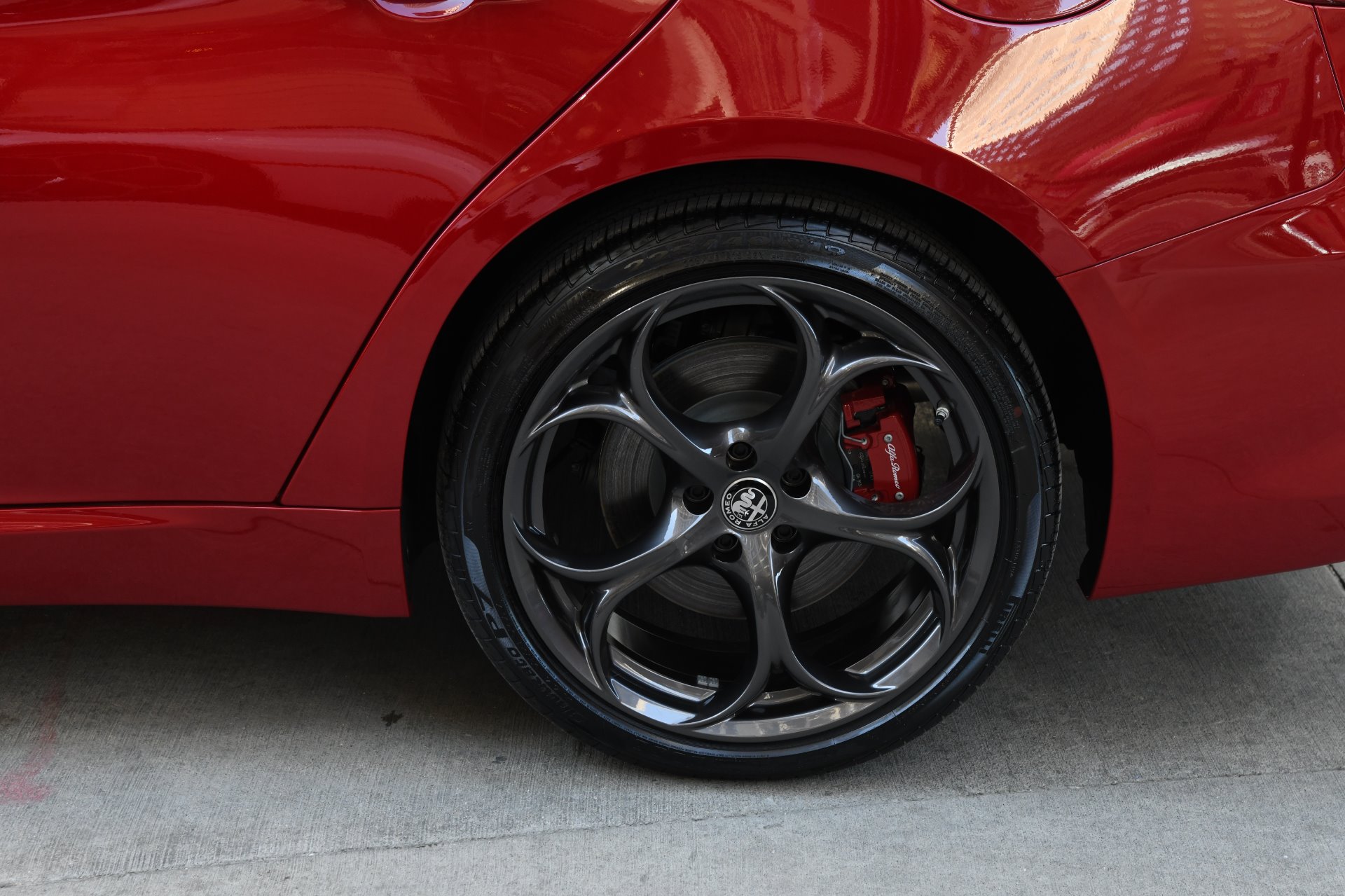 New 2020 Alfa Romeo Giulia Ti | St. Petersburg, FL