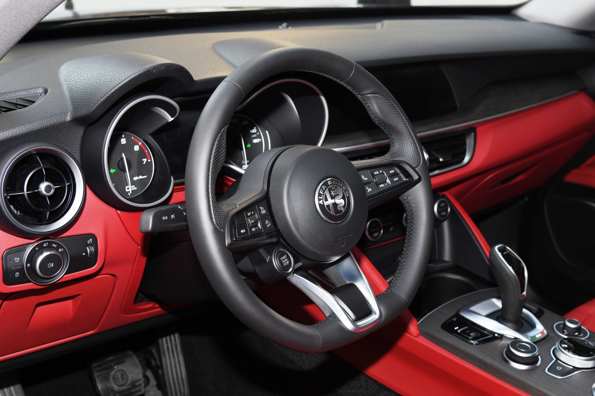New 2020 Alfa Romeo Stelvio TI Ti | St. Petersburg, FL