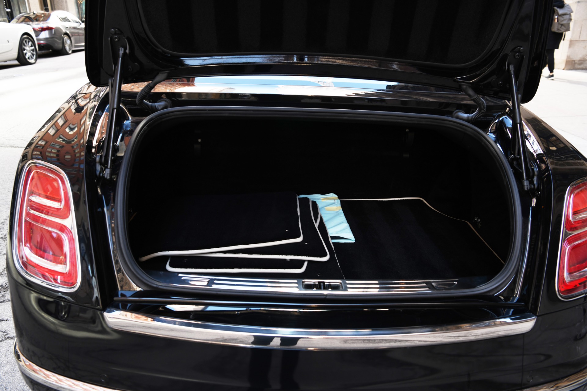 Used 2017 Bentley Mulsanne | St. Petersburg, FL