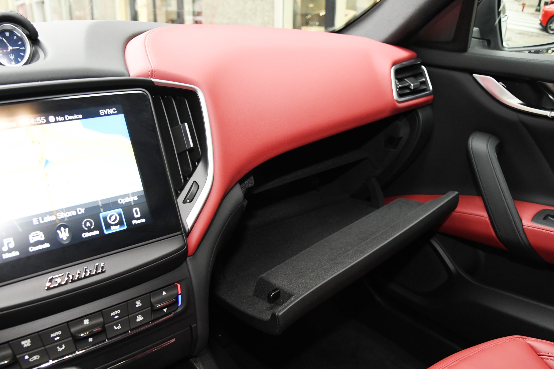 New 2020 Maserati Ghibli SQ4 | St. Petersburg, FL
