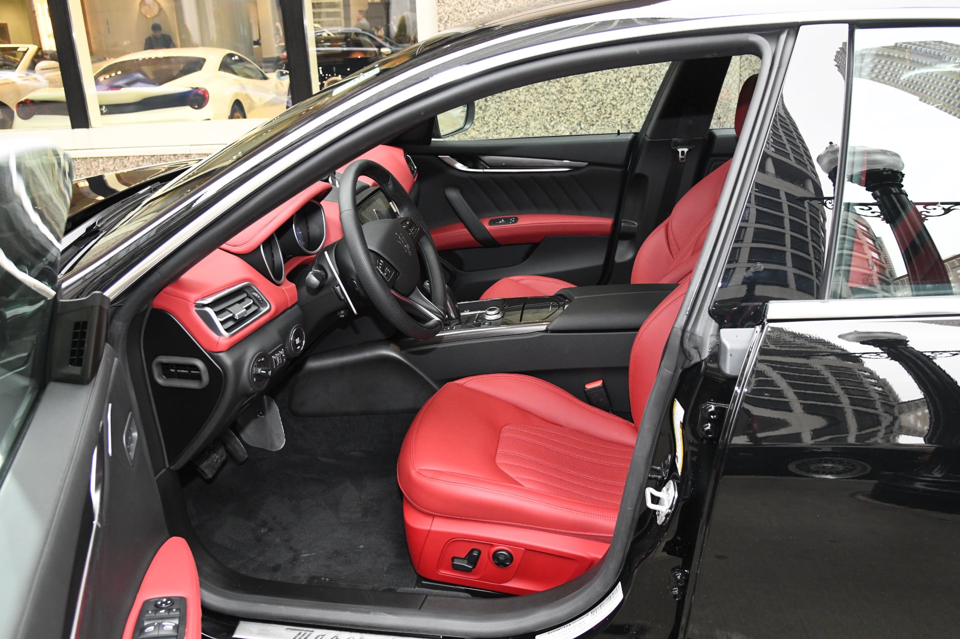 New 2020 Maserati Ghibli SQ4 | St. Petersburg, FL