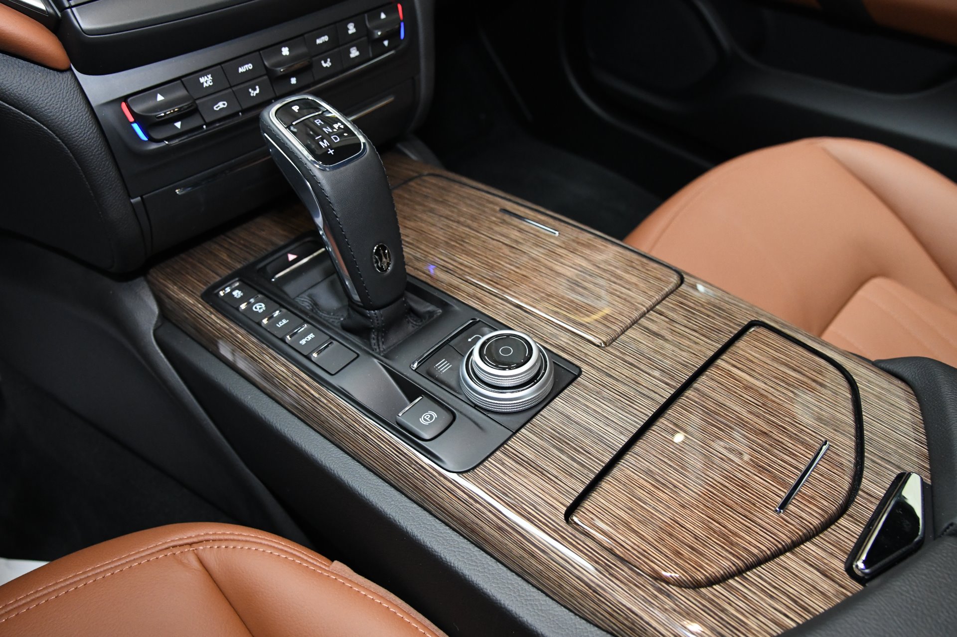 New 2020 Maserati Ghibli SQ4 | St. Petersburg, FL