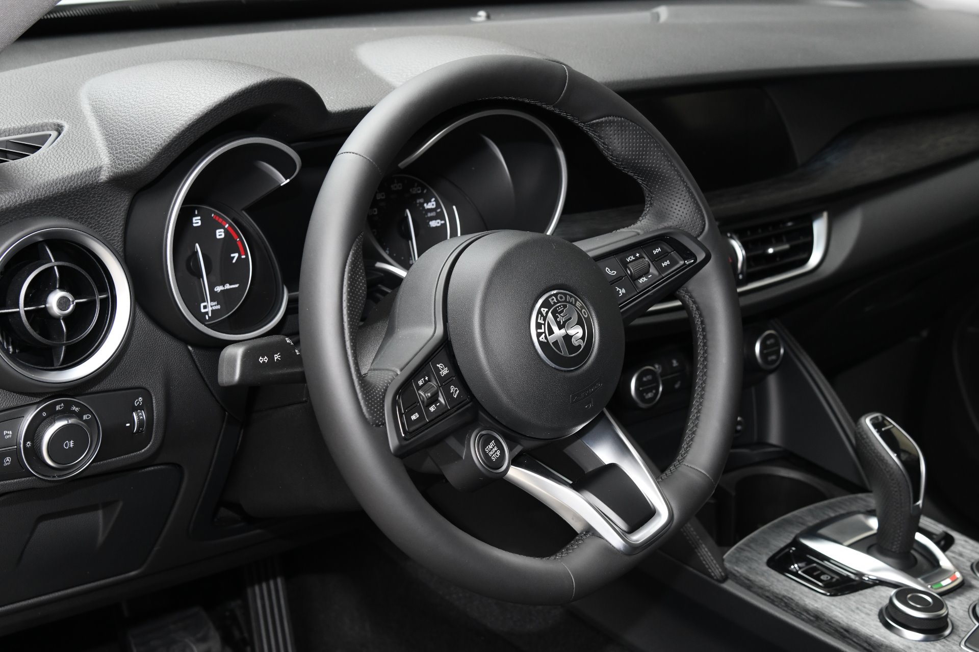 New 2020 Alfa Romeo Stelvio Sport Sport | St. Petersburg, FL
