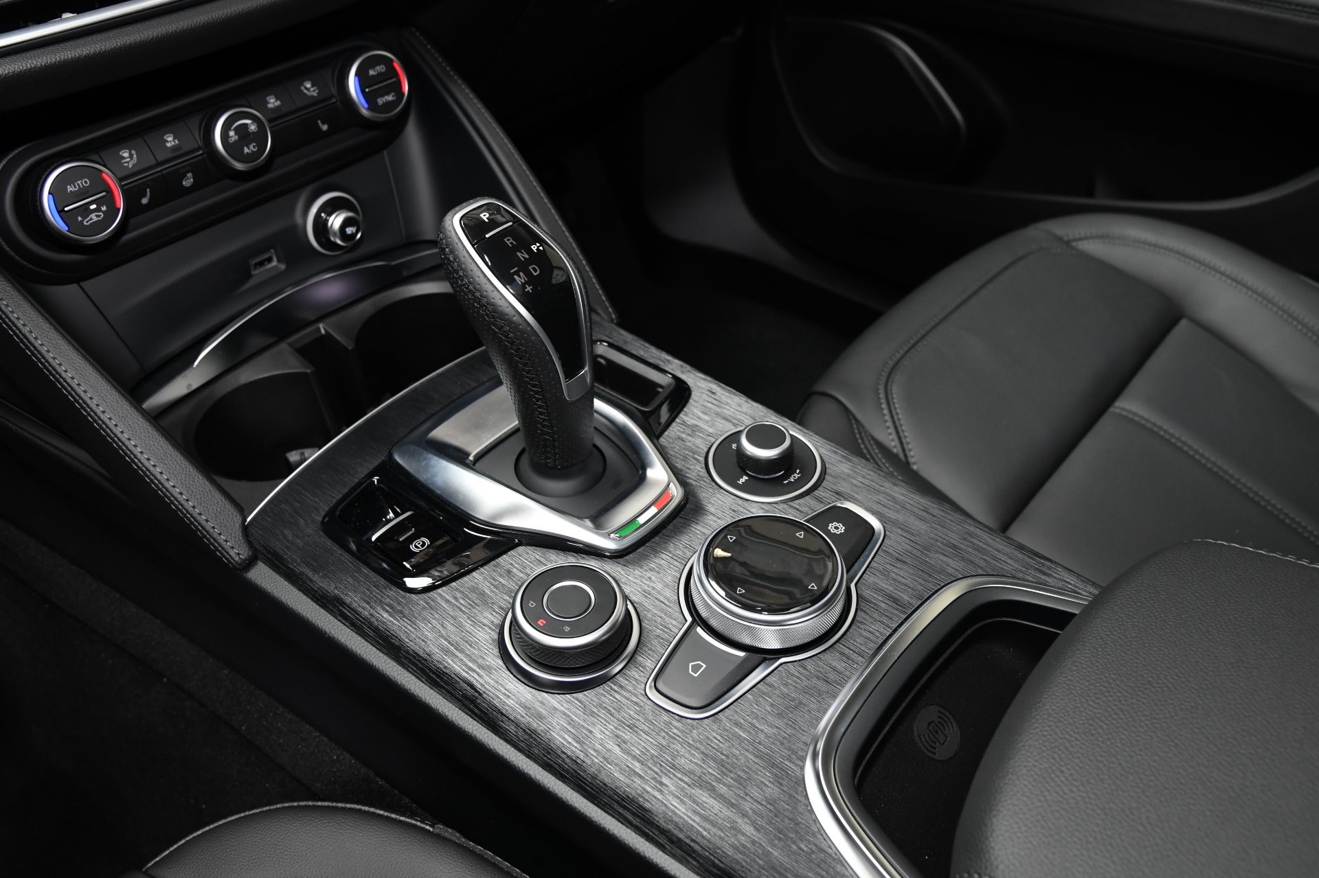 New 2020 Alfa Romeo Stelvio Sport Sport | St. Petersburg, FL