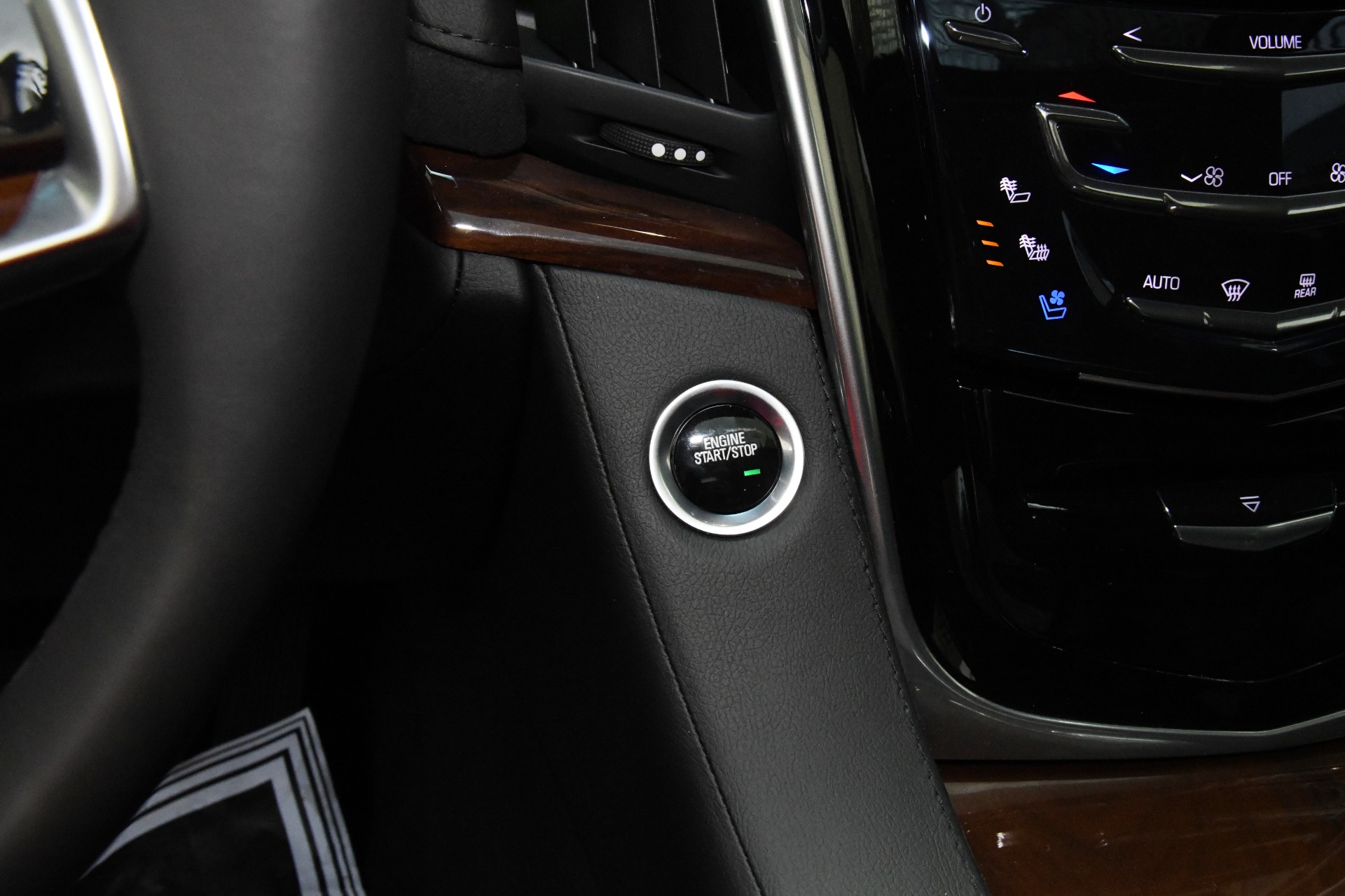 Used 2019 Cadillac Escalade Premium Luxury | St. Petersburg, FL