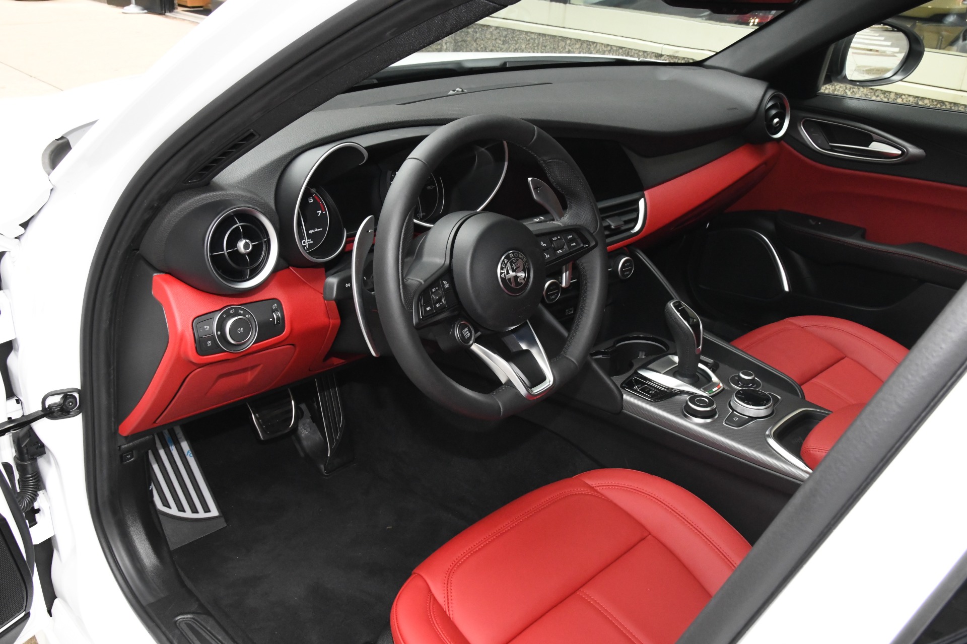 New 2020 Alfa Romeo Giulia Sport Sport | St. Petersburg, FL