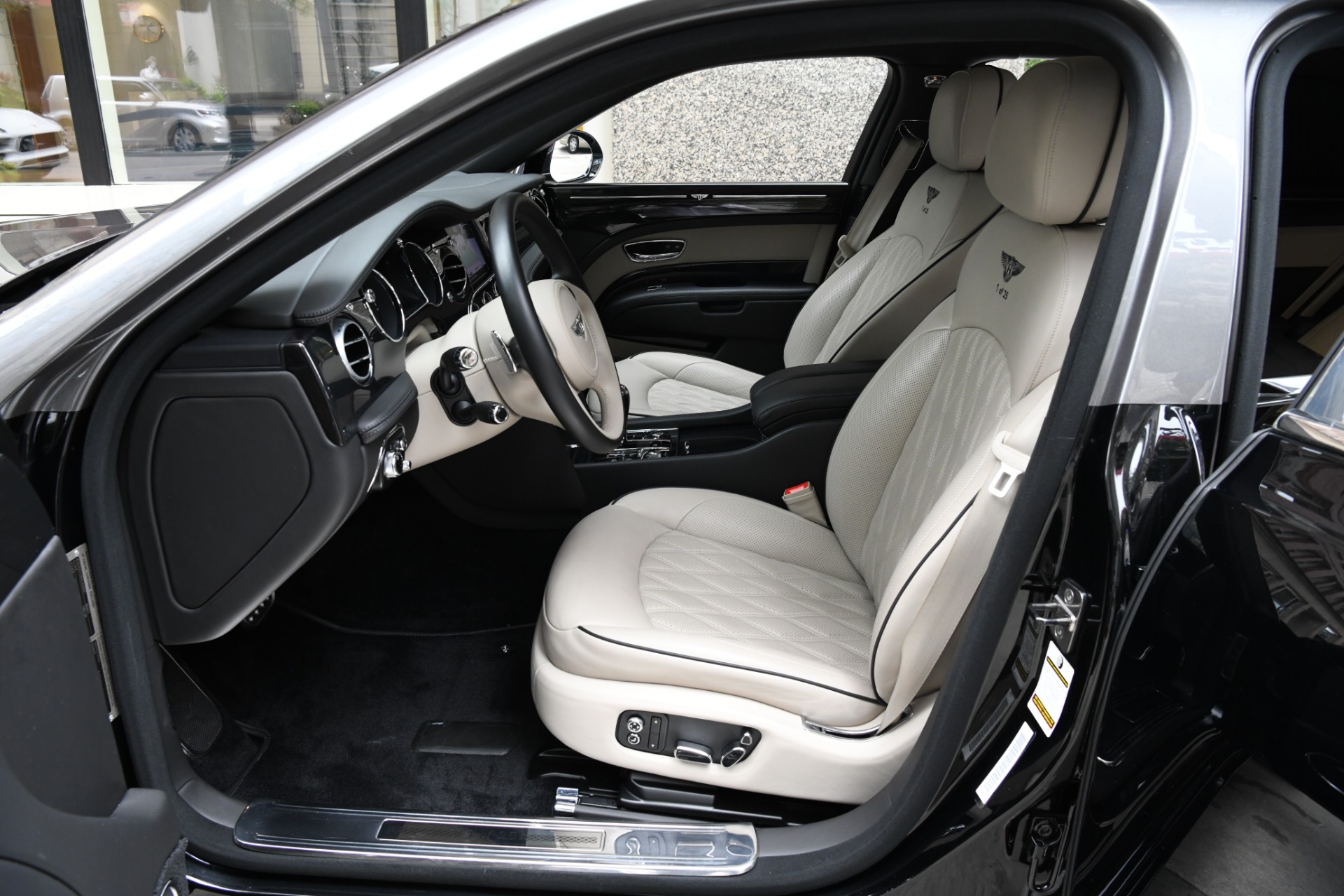 Used 2017 Bentley Mulsanne Extended Wheelbase Extended Wheelbase | St. Petersburg, FL