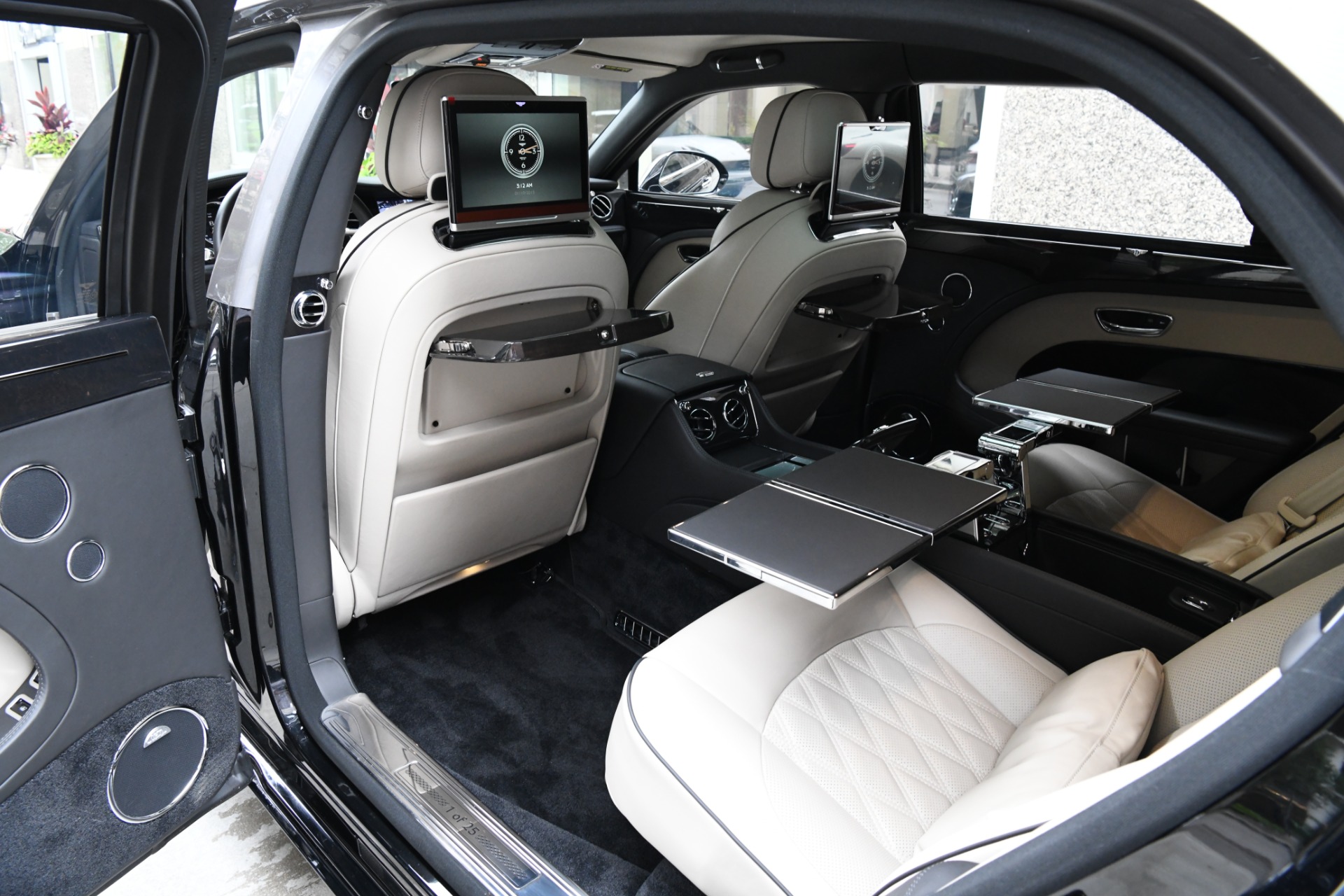 Used 2017 Bentley Mulsanne Extended Wheelbase Extended Wheelbase | St. Petersburg, FL