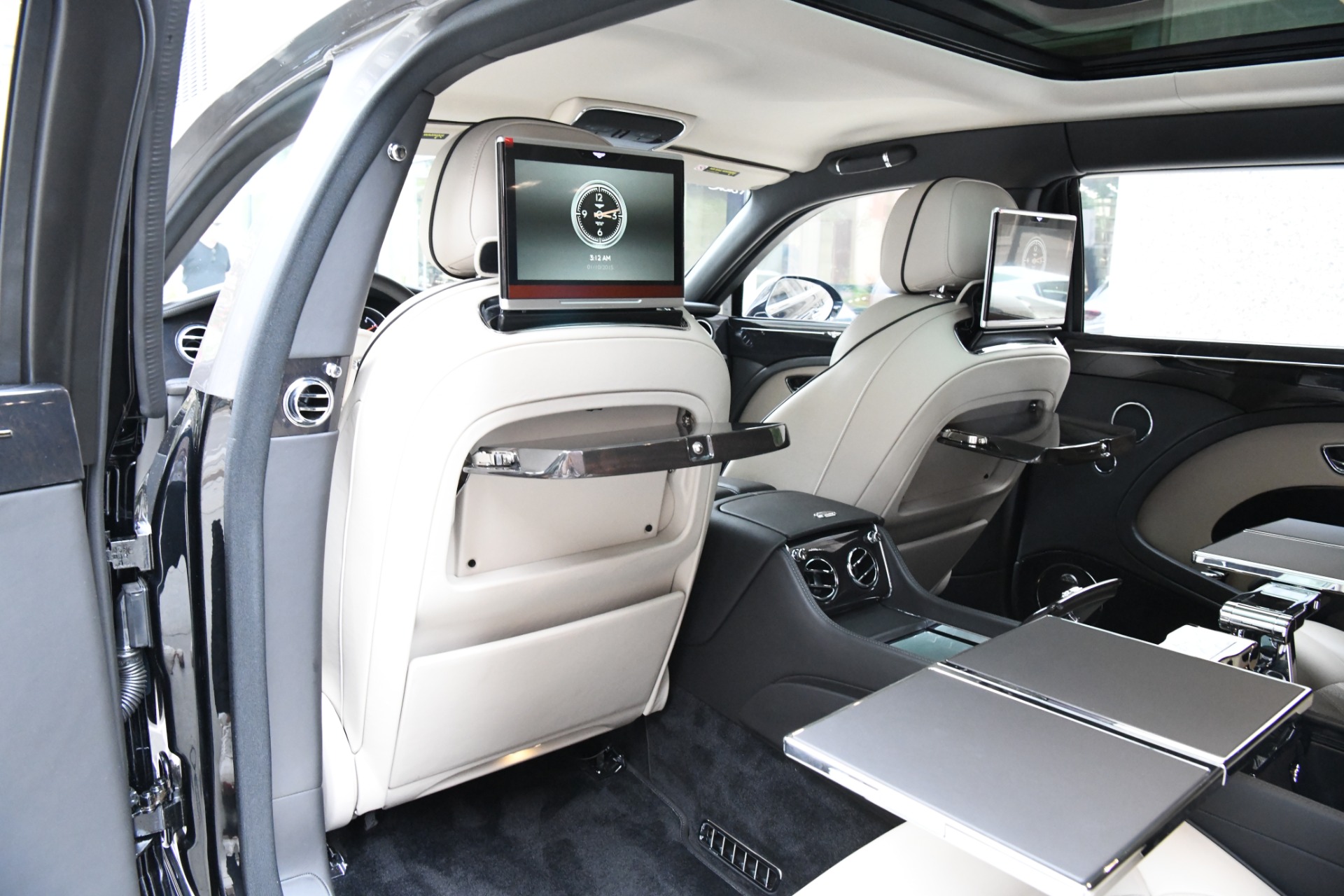 Used 2017 Bentley Mulsanne Extended Wheelbase Extended Wheelbase | St. Petersburg, FL