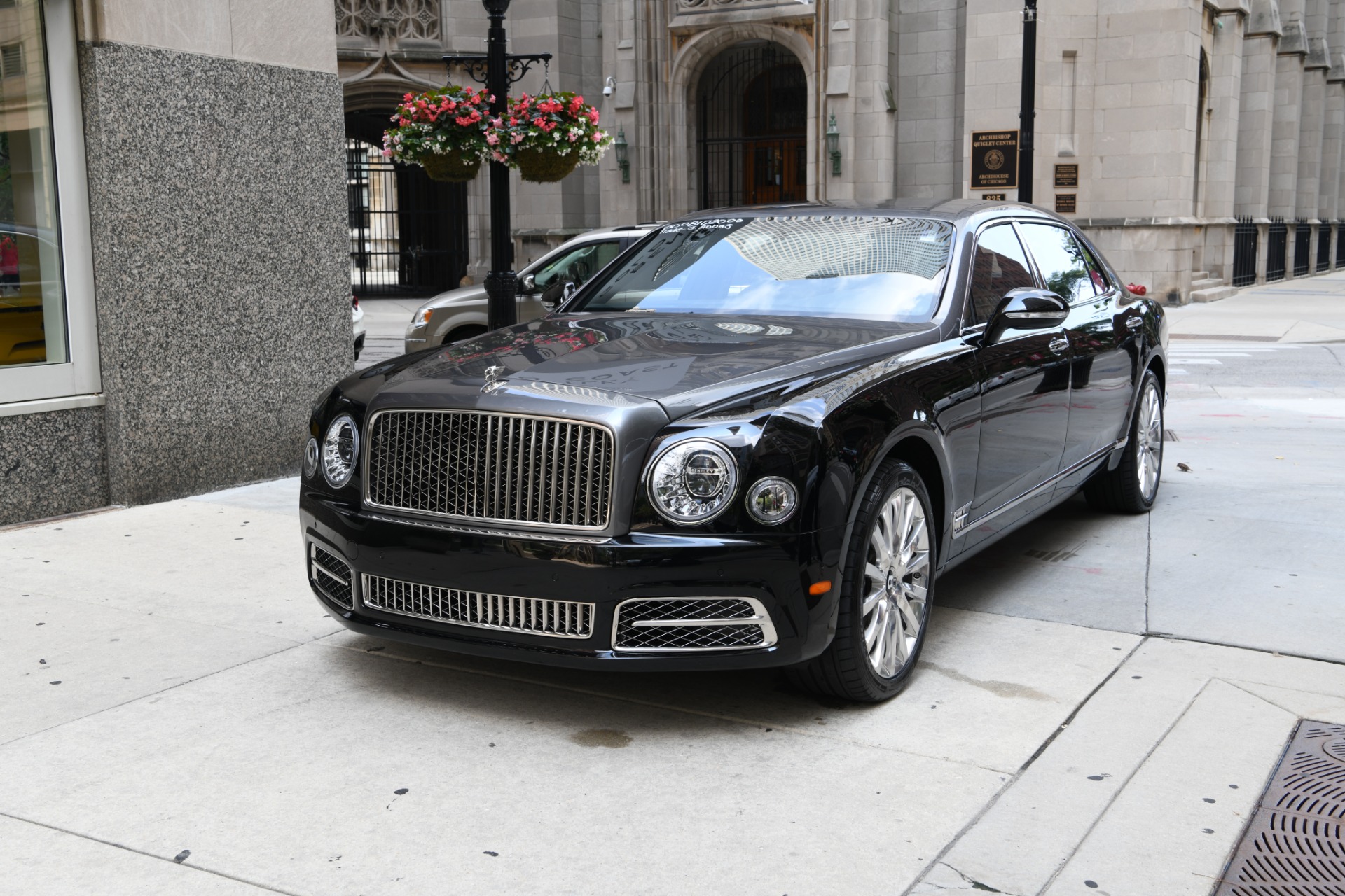Used 2017 Bentley Mulsanne Extended Wheelbase Extended Wheelbase | St. Petersburg, FL