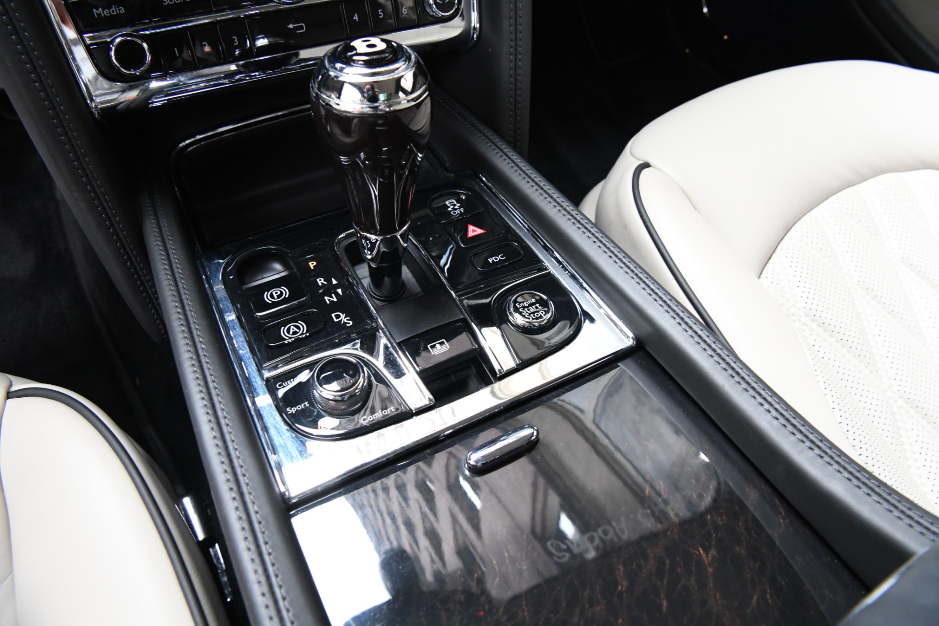 Used 2017 Bentley Mulsanne Extended Wheelbase Extended Wheelbase | St. Petersburg, FL