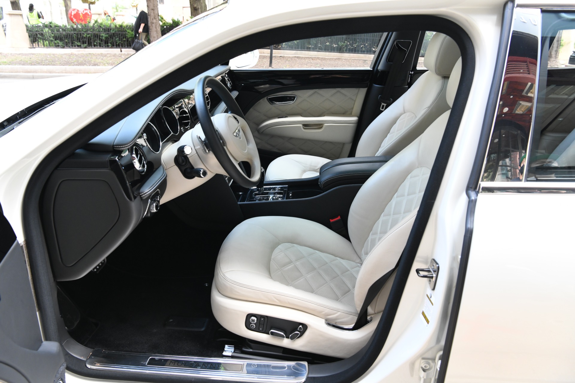 Used 2016 Bentley Mulsanne | St. Petersburg, FL