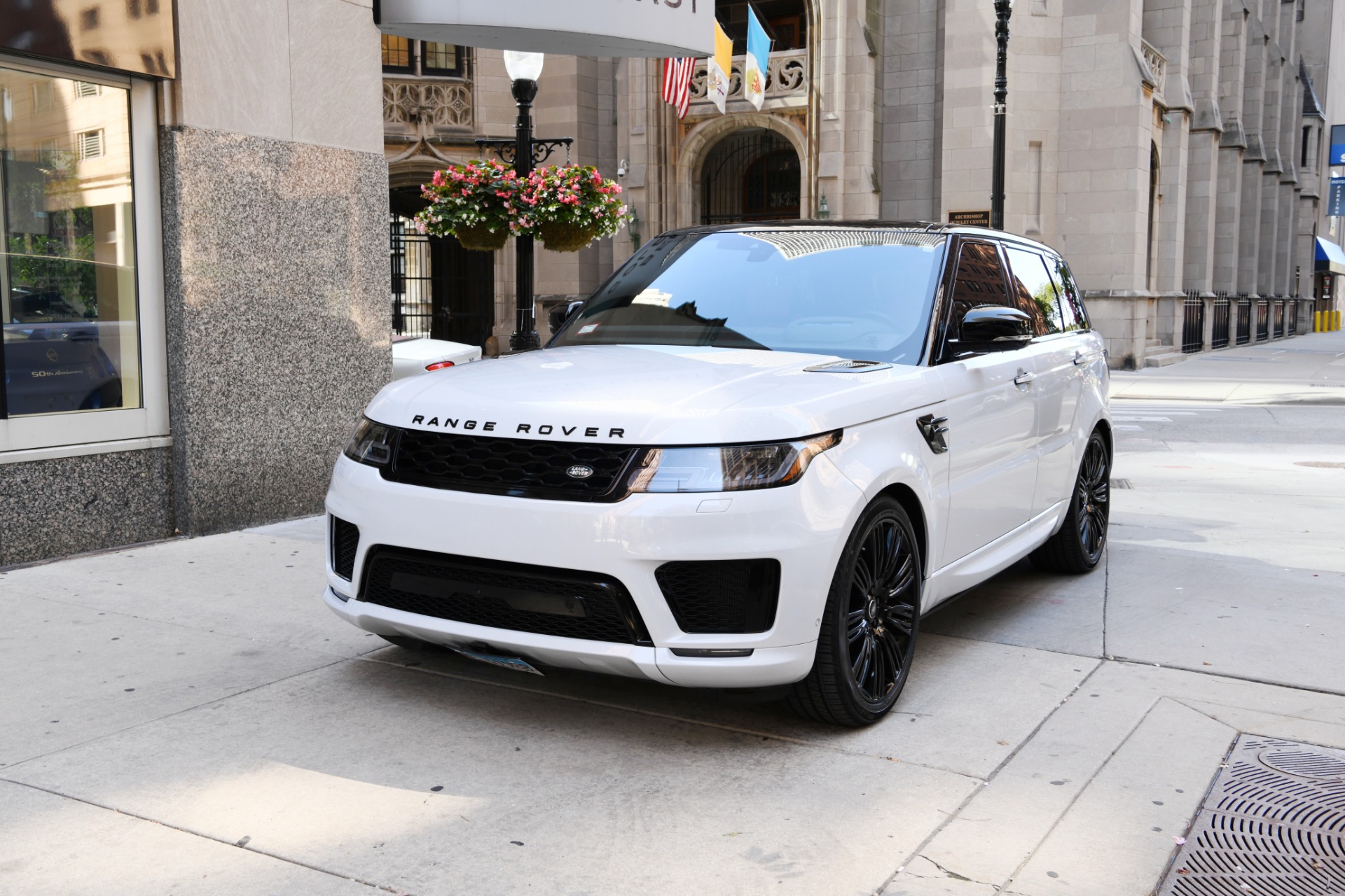 Рендж Ровер спорт 2019. Land Rover range Rover Sport 2019.