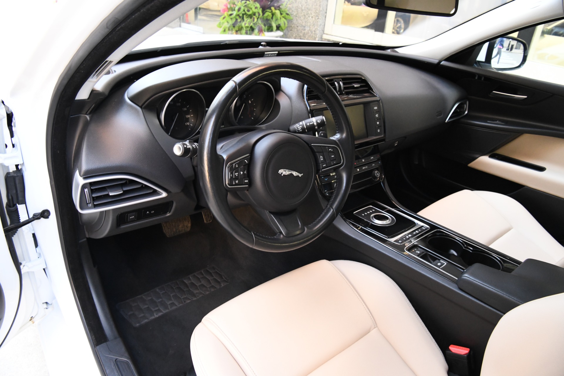 Used 2017 Jaguar XE 25t | St. Petersburg, FL
