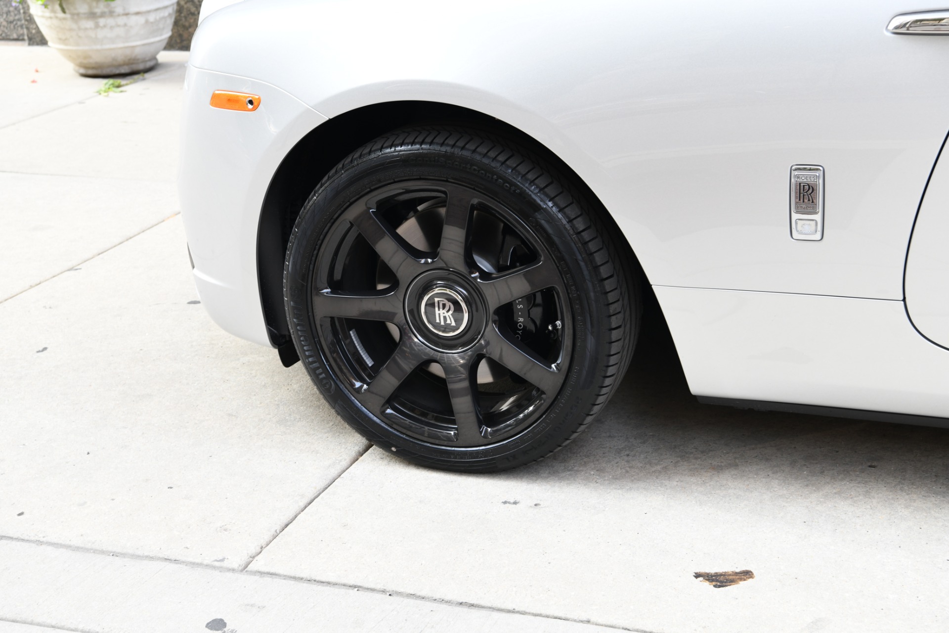 New 2021 Rolls-Royce Dawn SILVER BULLET COLLECTION | St. Petersburg, FL