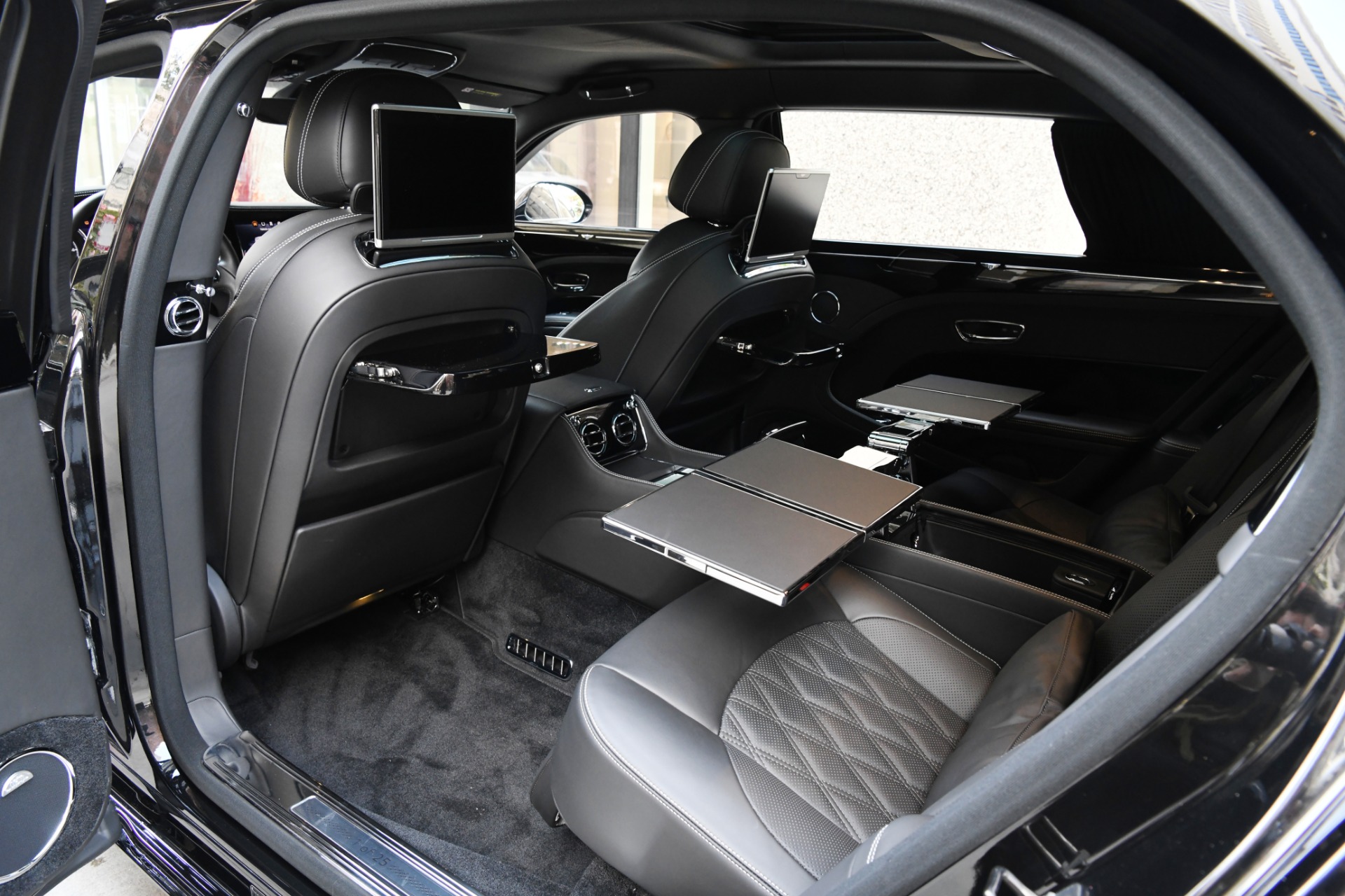 Used 2017 Bentley Mulsanne Extended Wheelbase Extended Wheelbase | St. Petersburg, FL