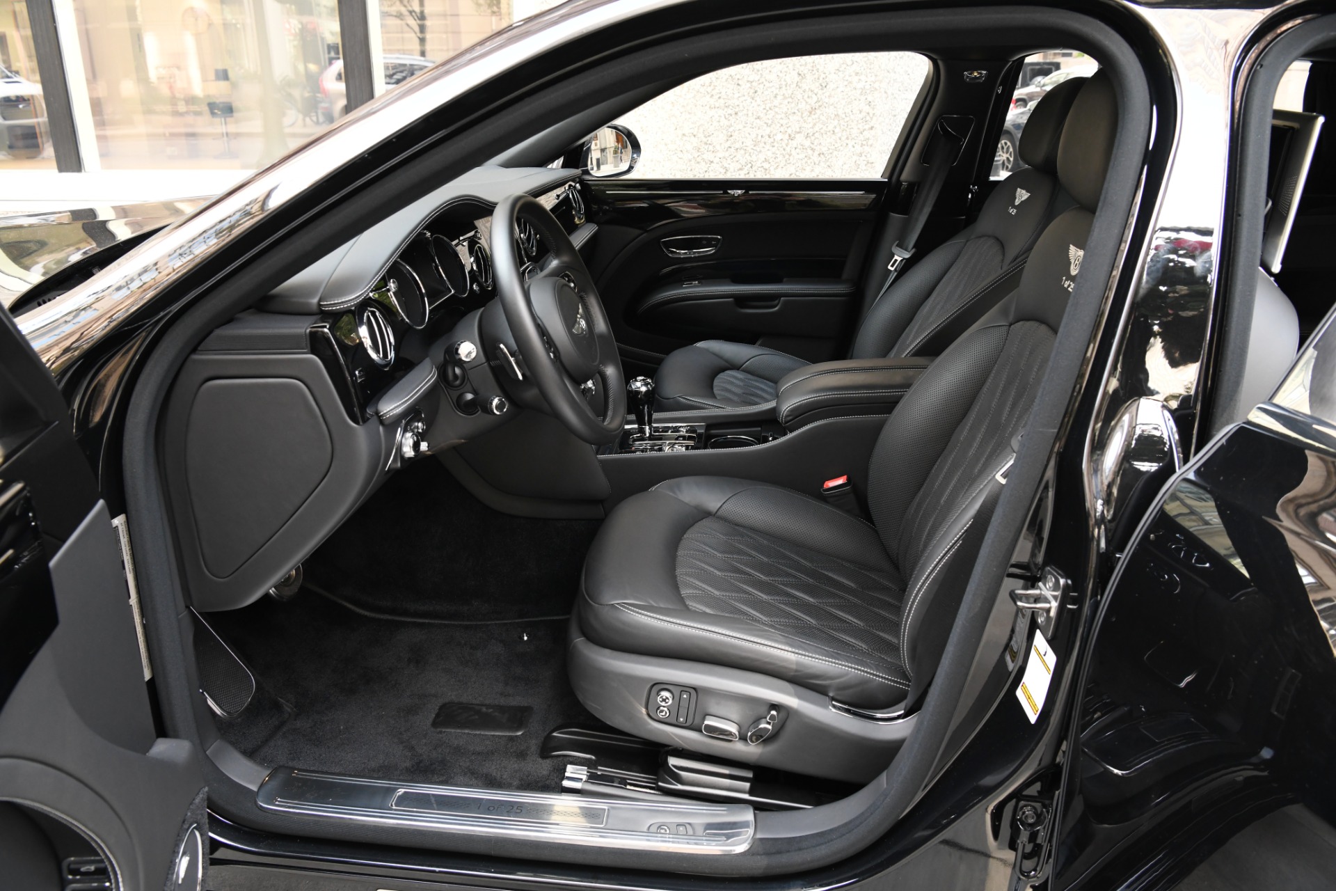 Used 2017 Bentley Mulsanne Extended Wheelbase Extended Wheelbase | St. Petersburg, FL