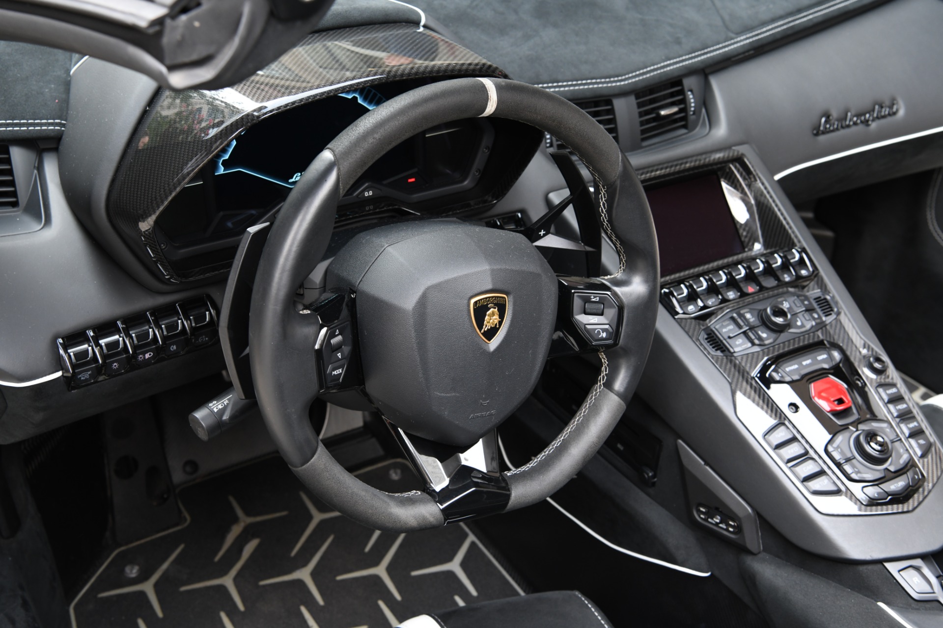 Used 2017 Lamborghini Aventador SV Roadster LP 750-4 SV | St. Petersburg, FL