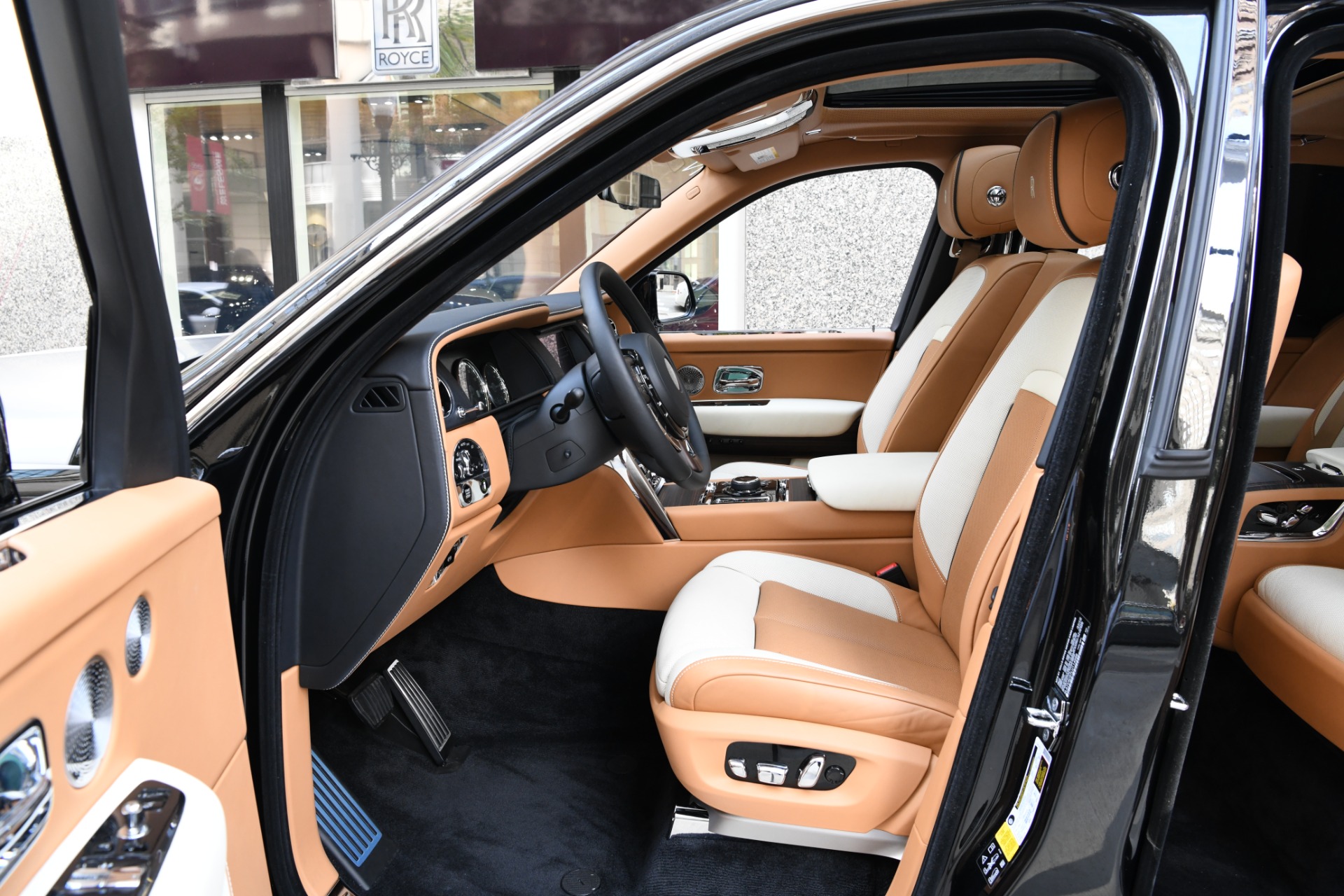 New 2020 Rolls-Royce Cullinan | St. Petersburg, FL