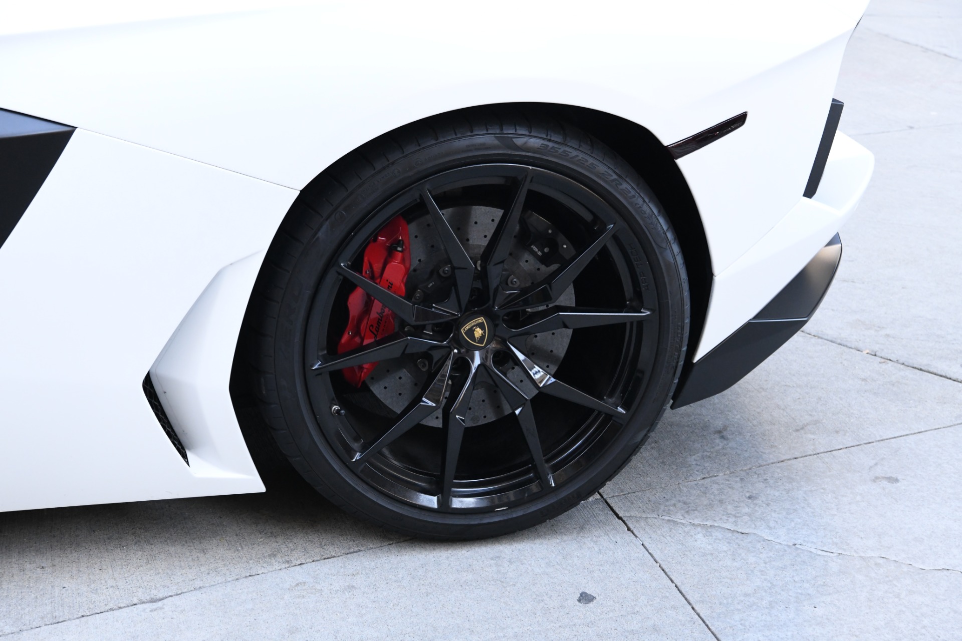 Used 2017 Lamborghini Aventador Roadster LP 700-4 | St. Petersburg, FL