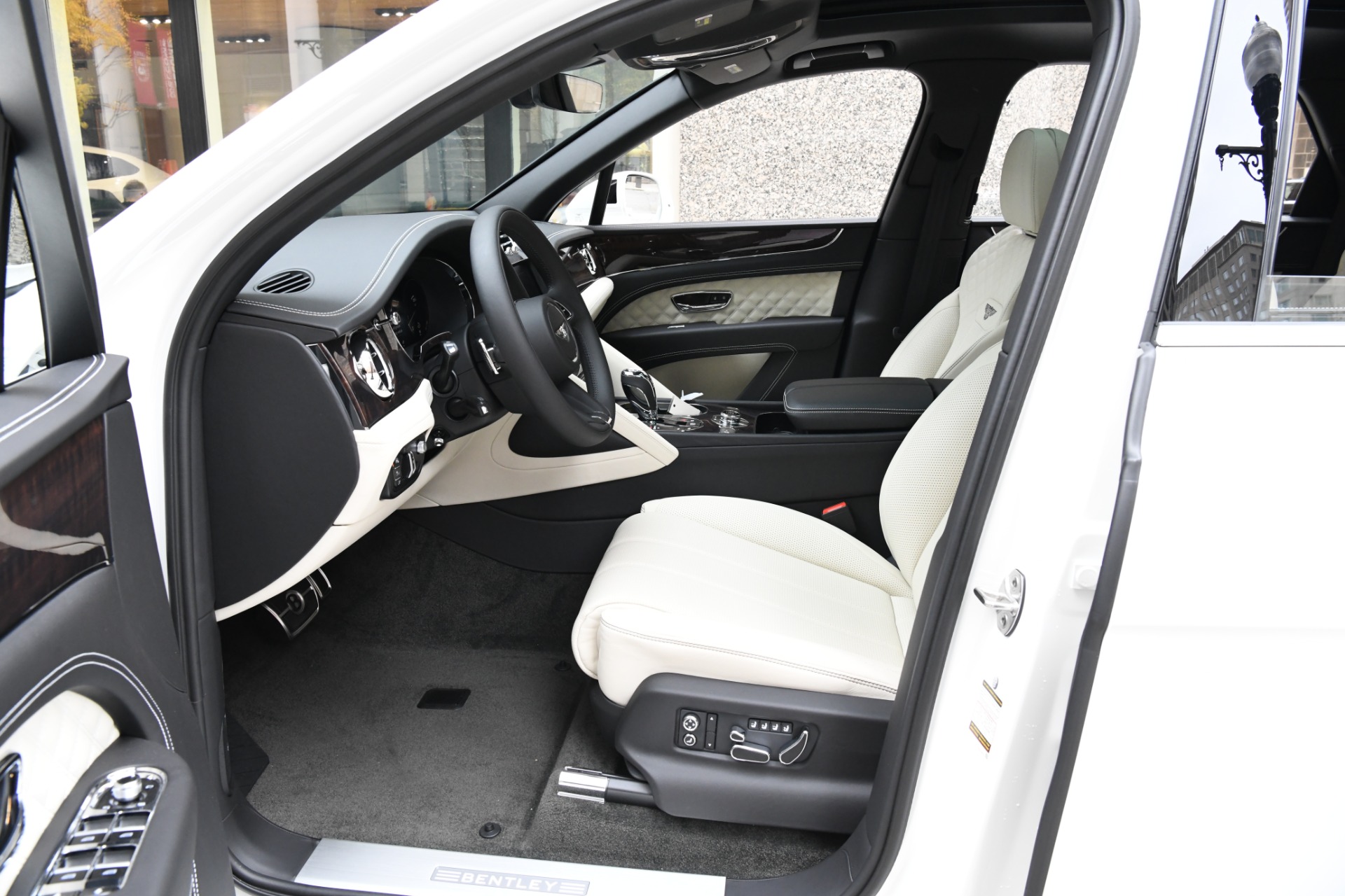 Used 2021 Bentley Bentayga V8 | St. Petersburg, FL