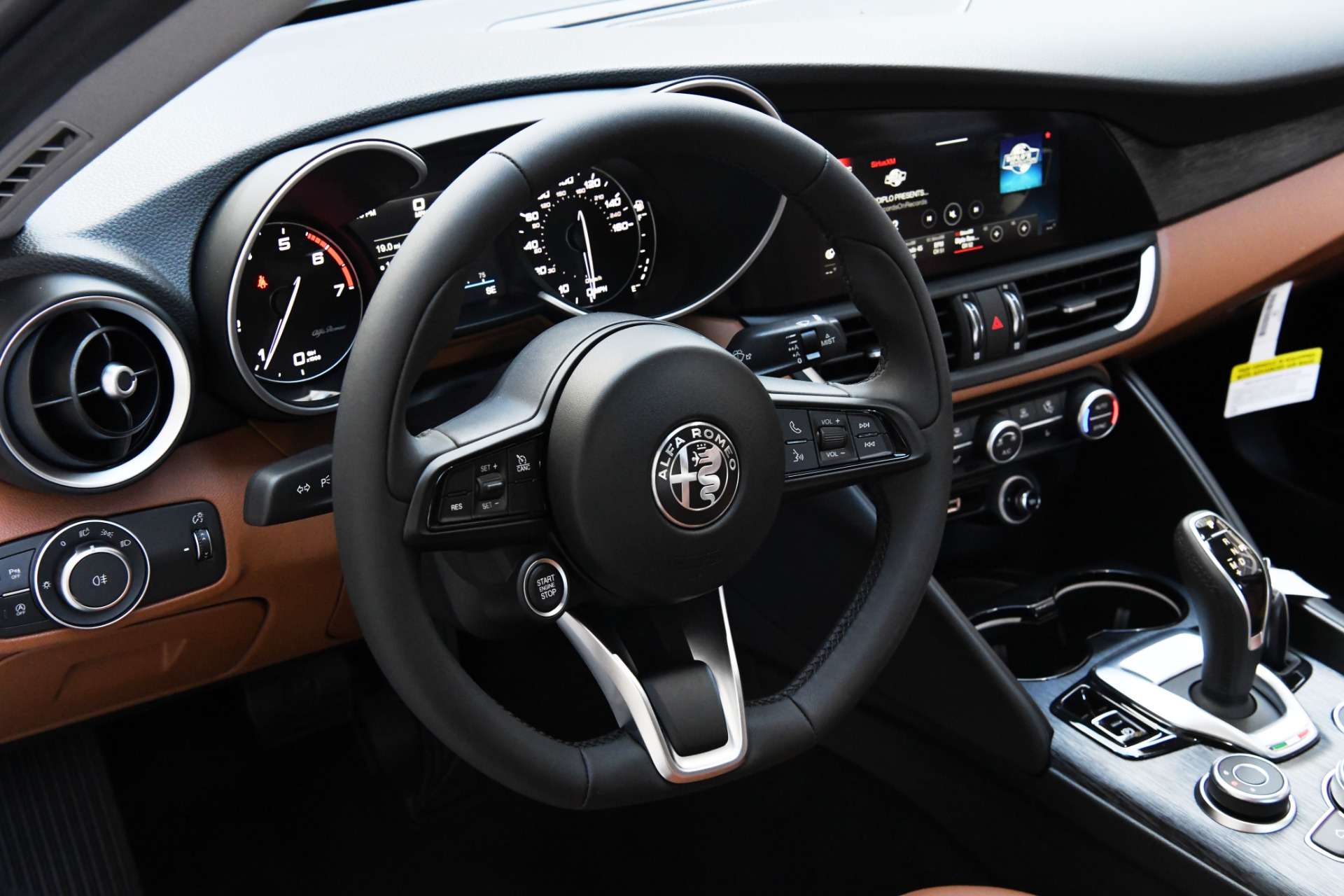 New 2021 Alfa Romeo Giulia Sprint | St. Petersburg, FL