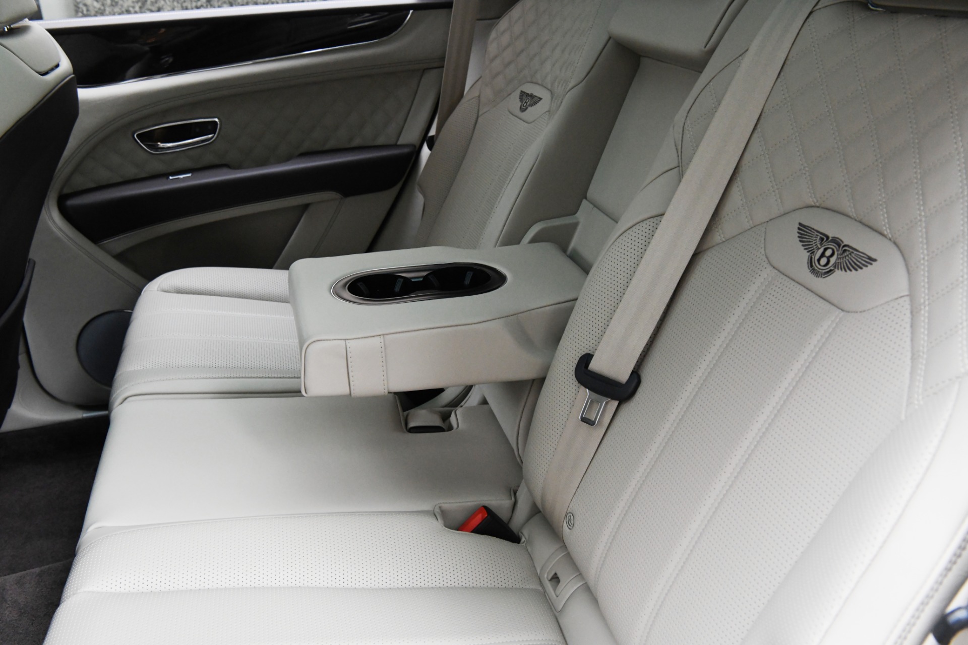 New 2021 Bentley Bentayga V8 | St. Petersburg, FL