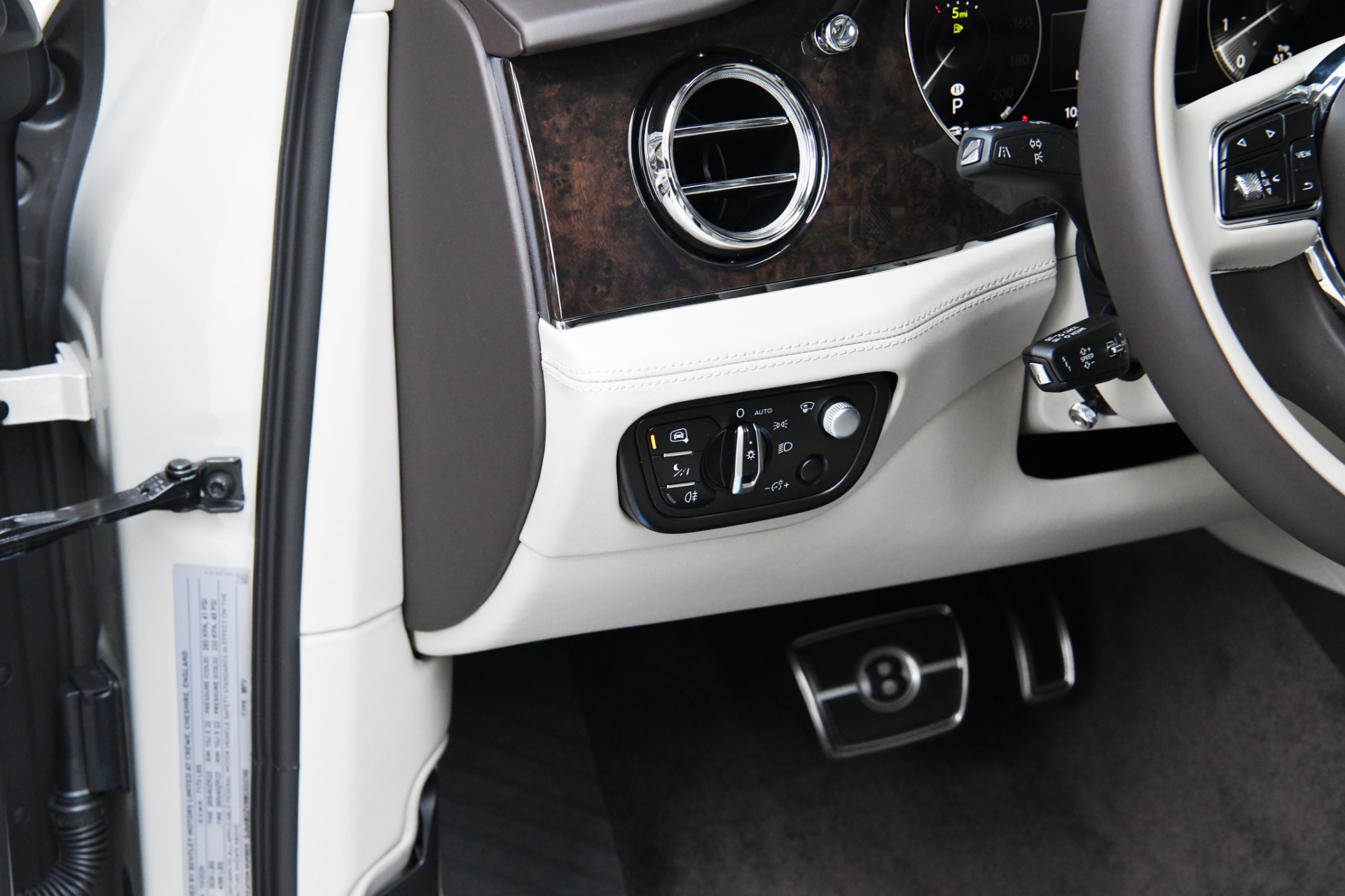 New 2021 Bentley Bentayga V8 | St. Petersburg, FL