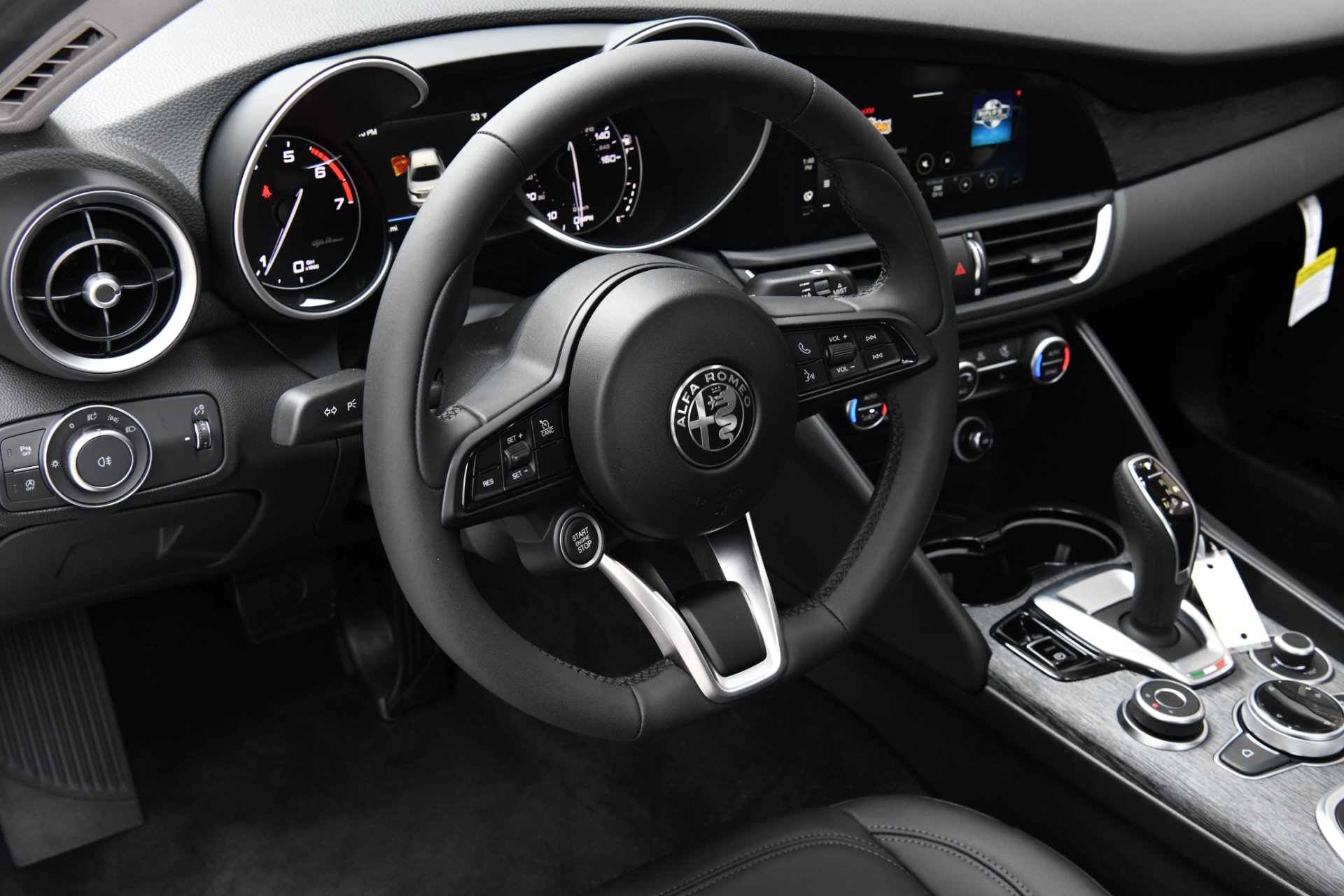 New 2021 Alfa Romeo Giulia Sprint | St. Petersburg, FL