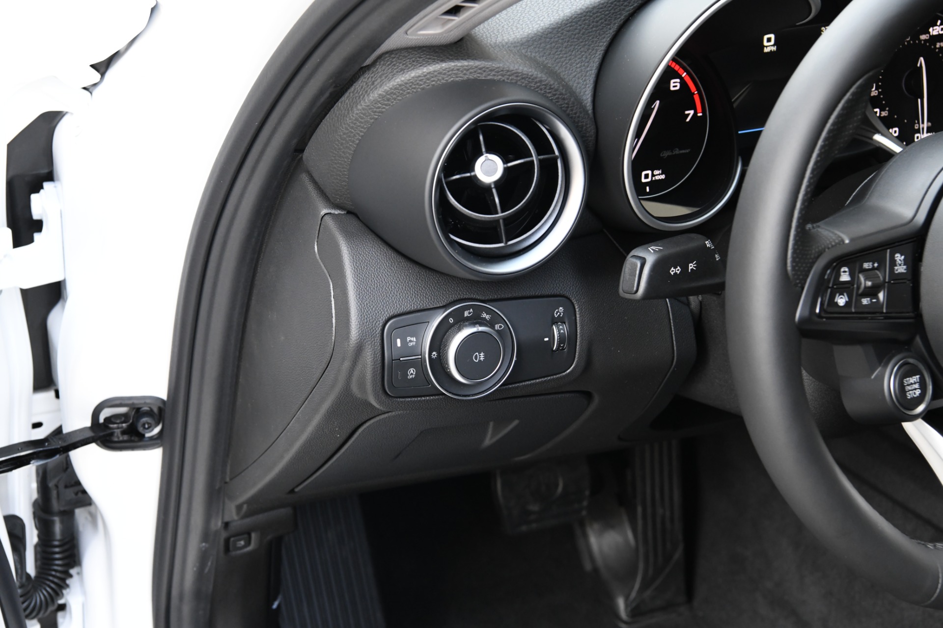 New 2021 Alfa Romeo Giulia Ti | St. Petersburg, FL