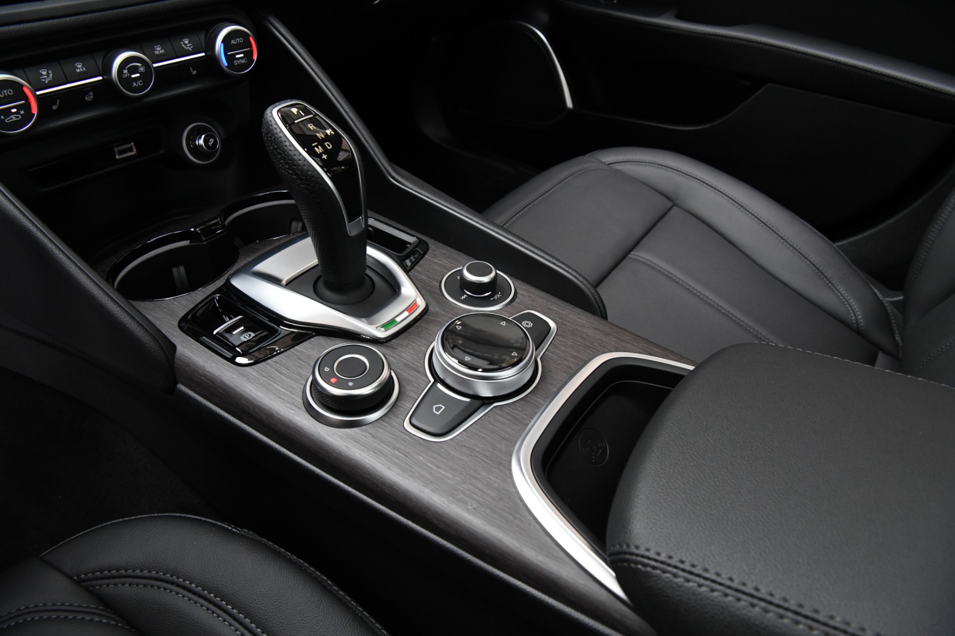 New 2021 Alfa Romeo Giulia Ti | St. Petersburg, FL