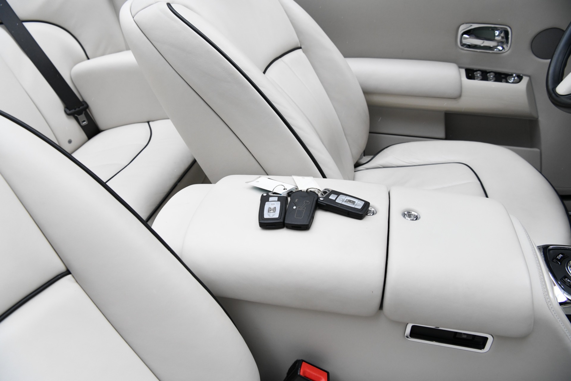Used 2016 Rolls-Royce Phantom Drophead Coupe | St. Petersburg, FL