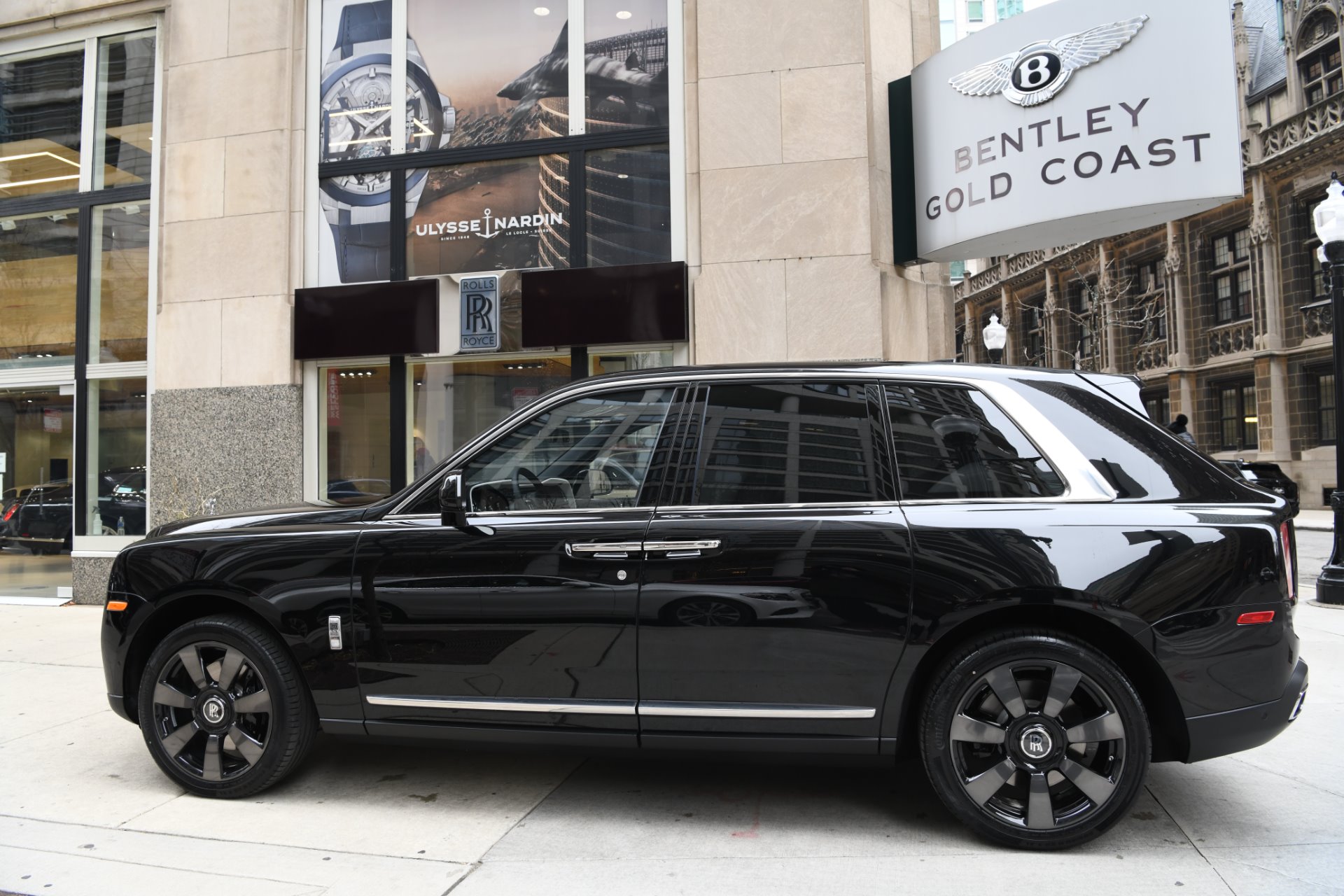 ROLLSROYCE CULLINAN WINS BEST ULTRA LUXURY SUV OF THE YEAR AT THE GOLDEN  STEERING AWARDS