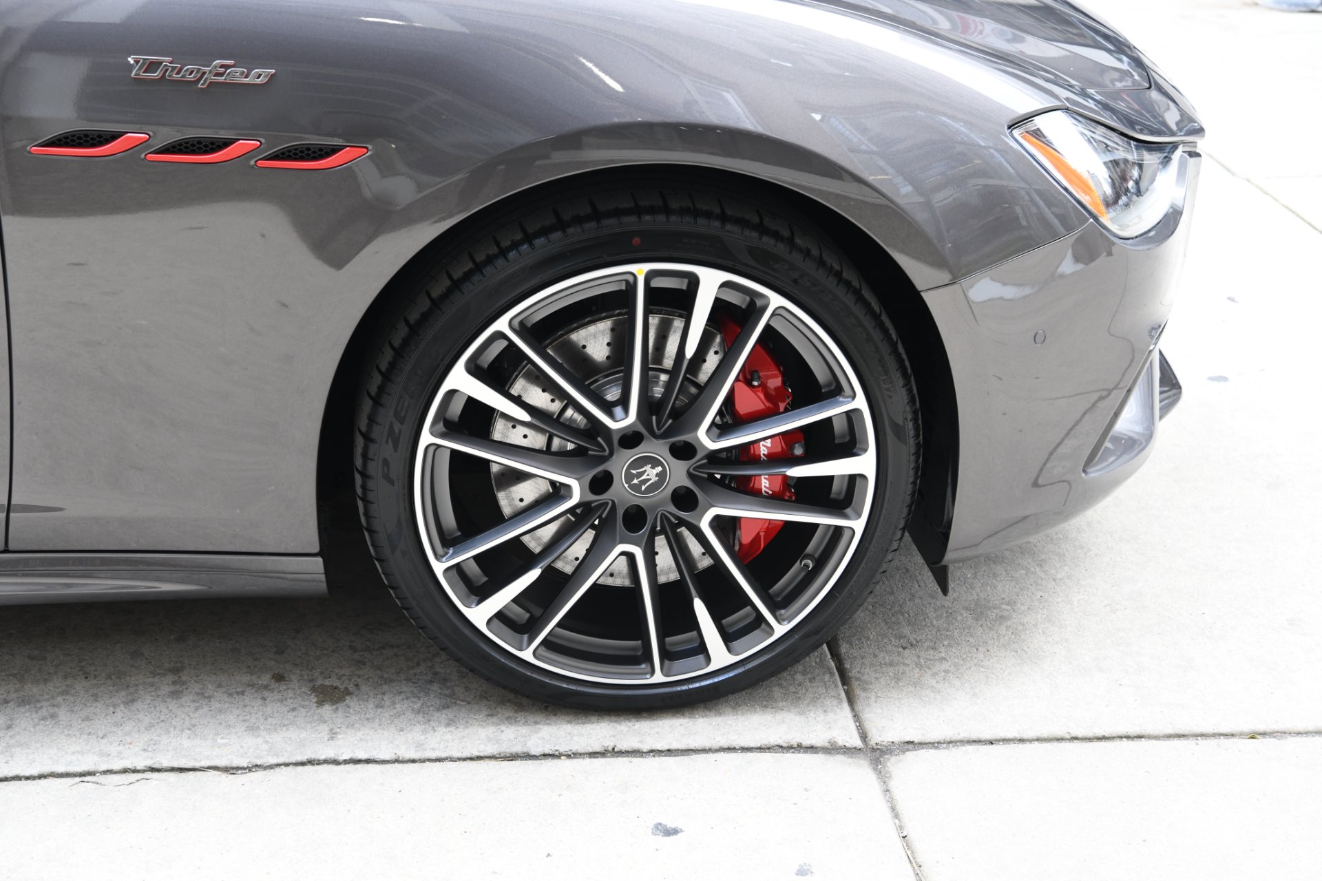 New 2021 Maserati Ghibli Trofeo | St. Petersburg, FL