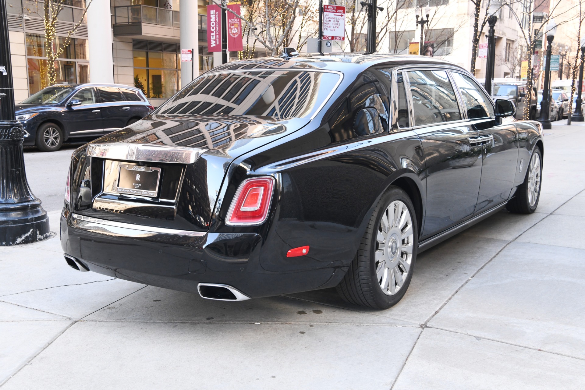 RollsRoyce Phantom phiên bản siêu riêng tư về tay đại gia Việt  Xe 360