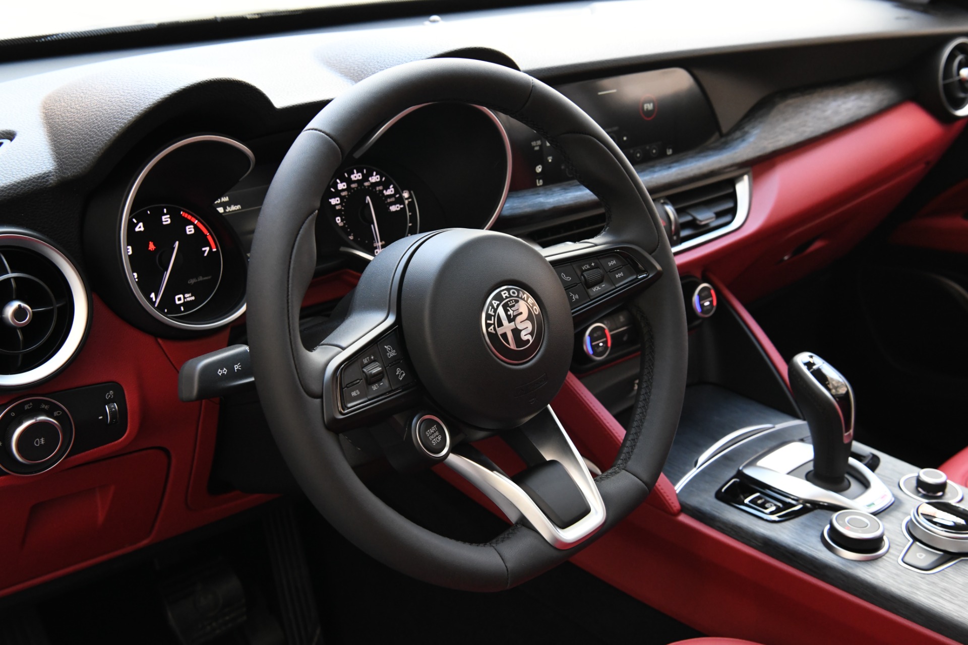 New 2021 Alfa Romeo Stelvio Sprint | St. Petersburg, FL
