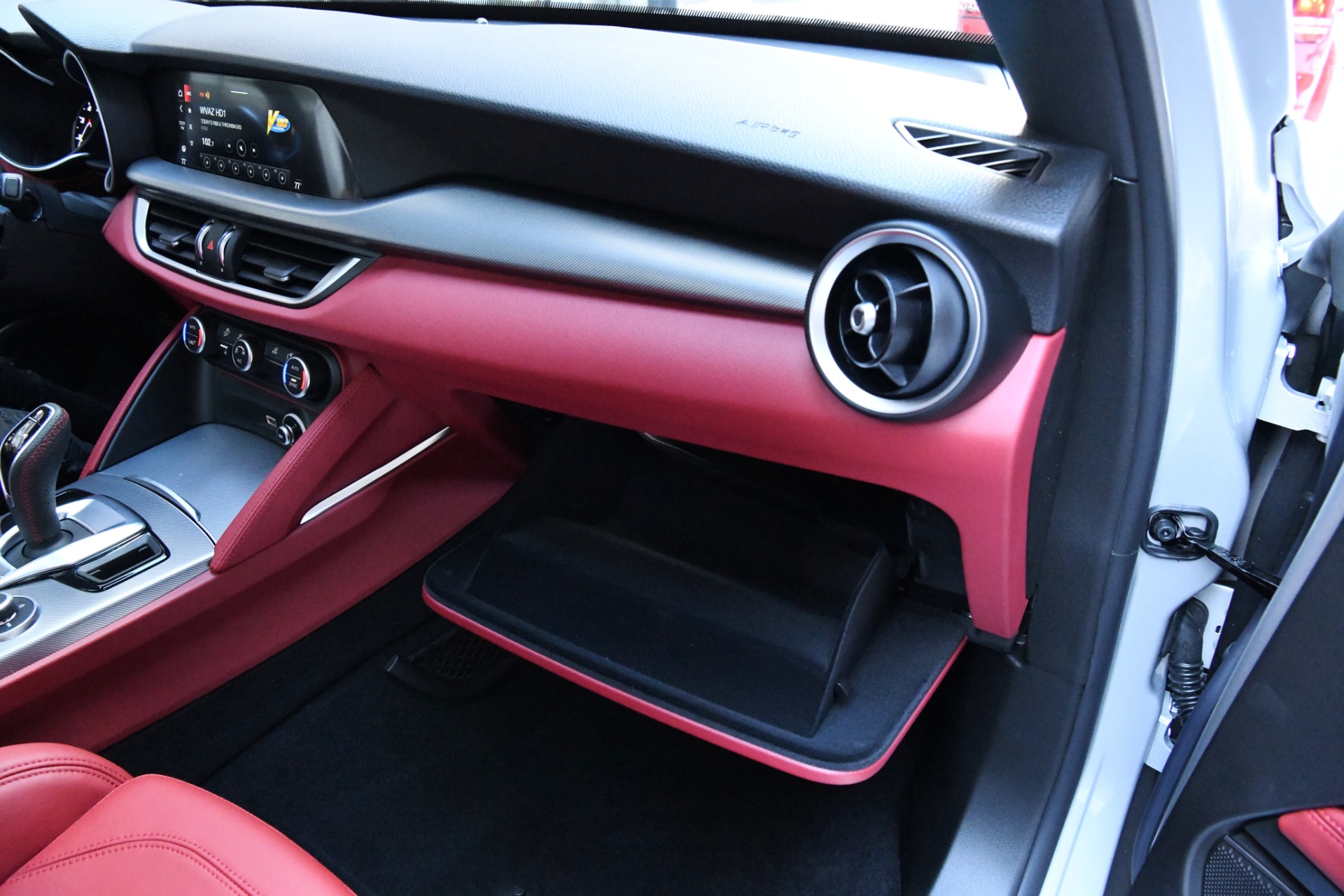 New 2021 Alfa Romeo Stelvio | St. Petersburg, FL