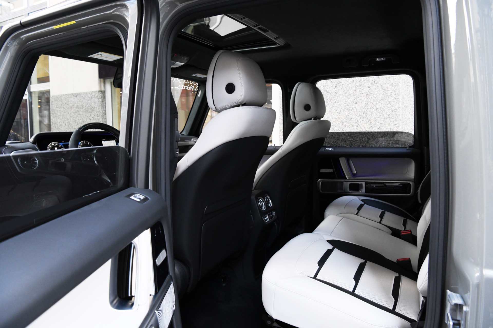 Erase Darling dark 2021 Mercedes-Benz G-Class AMG G 63 Stock # L851A-S for sale near Chicago, IL | IL Mercedes-Benz Dealer Erase Darling dark 2021 Mercedes-Benz G-Class AMG G 63 Stock # L851A-S for sale near Chicago, IL | IL Mercedes-Benz Dealer