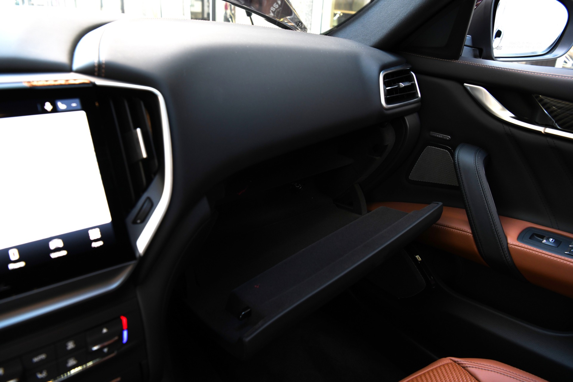 New 2021 Maserati Ghibli SQ4 GranLusso | St. Petersburg, FL
